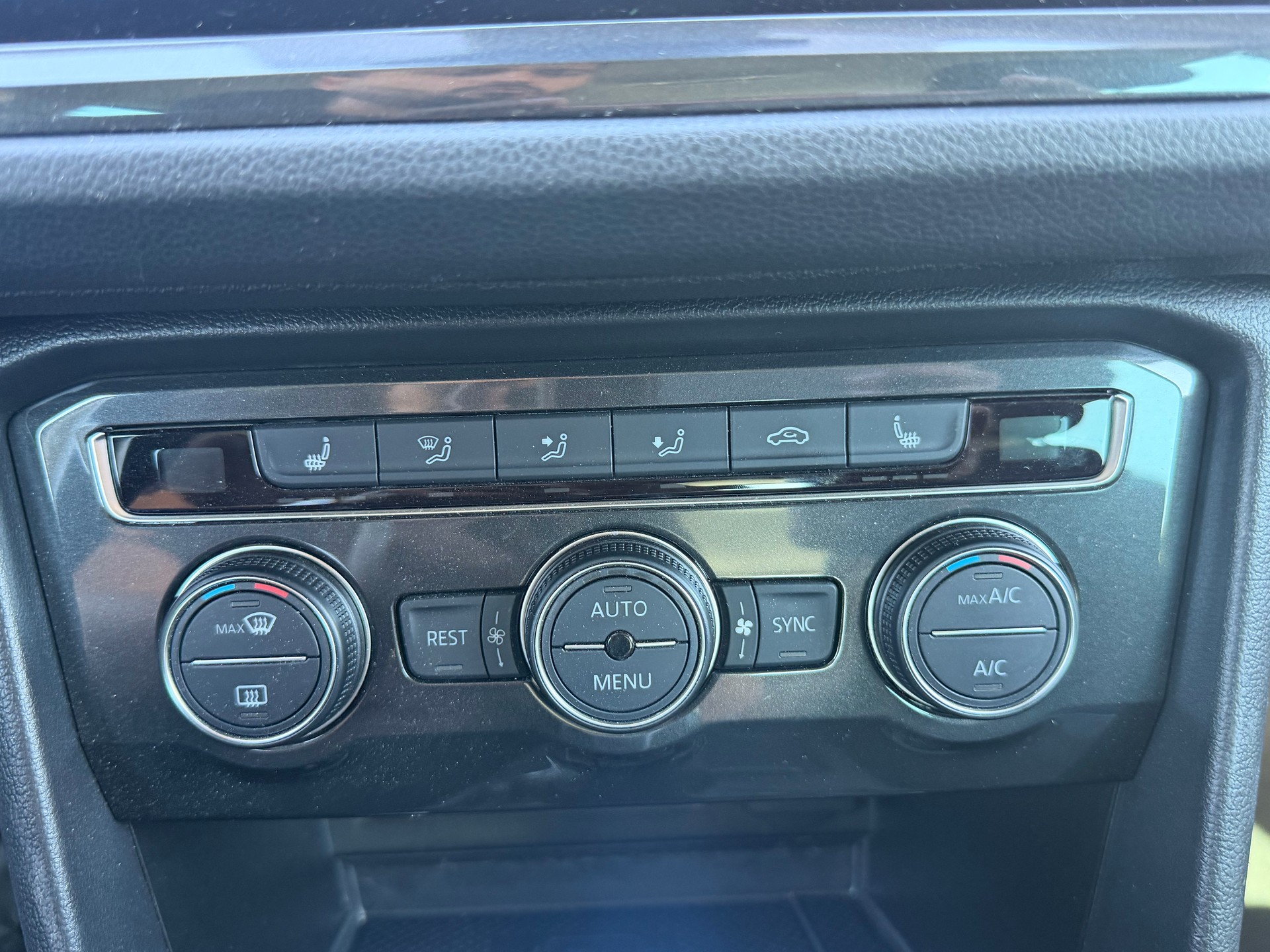 VW Tiguan 2.0TSI Highline 4Motion DSG-image-16