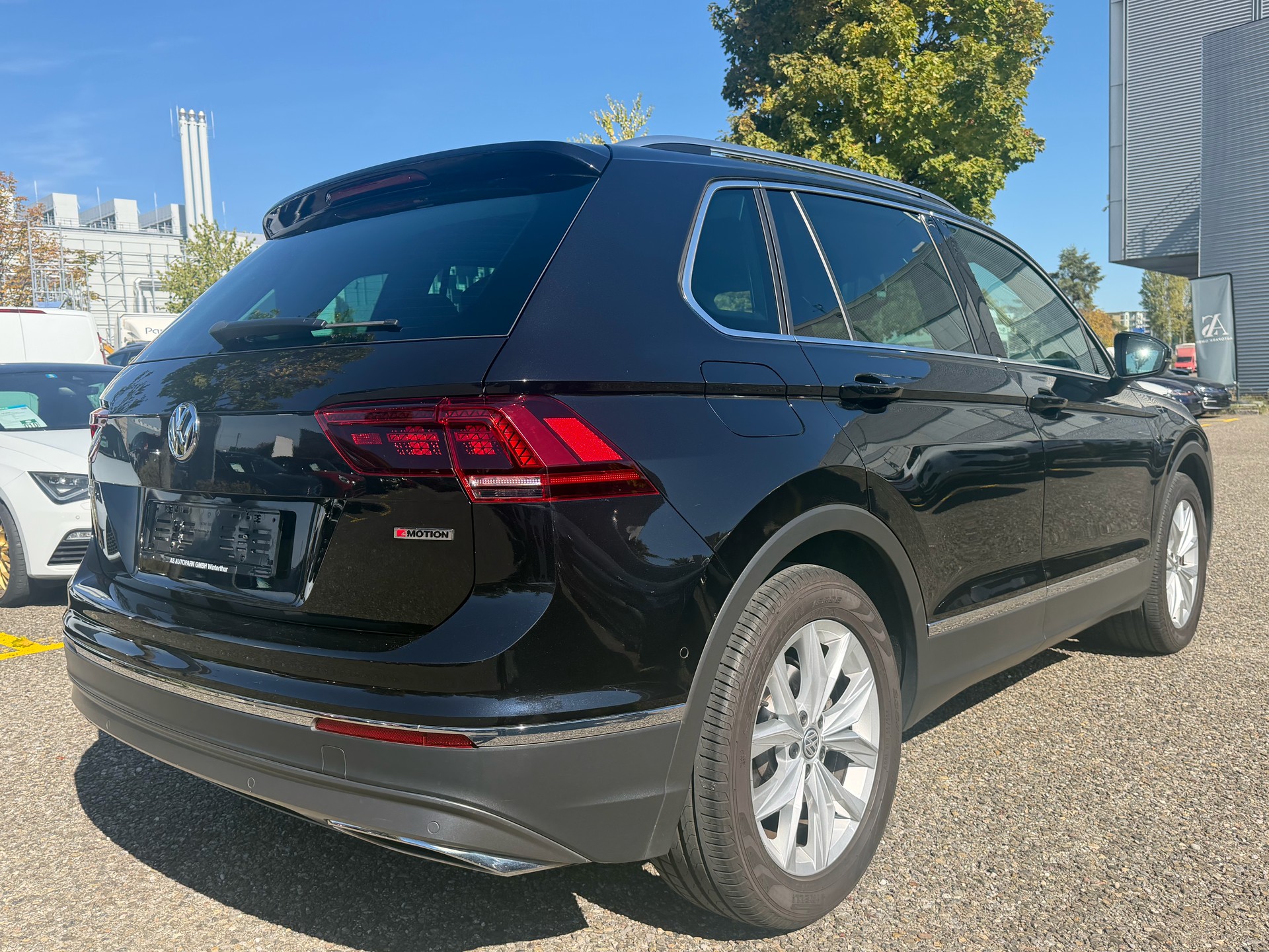 VW Tiguan 2.0TSI Highline 4Motion DSG-image-4