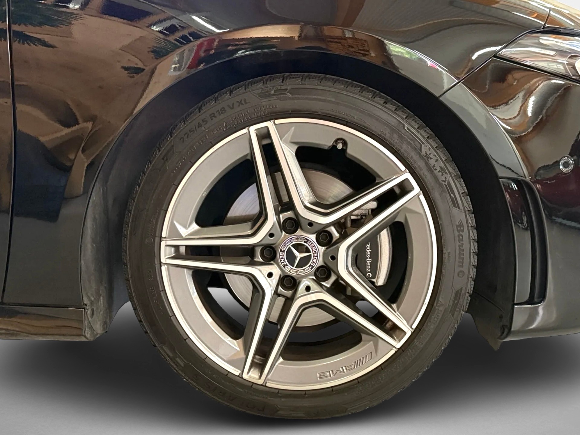 MERCEDES-BENZ A 200 AMG Line 7G-DCT-image-7
