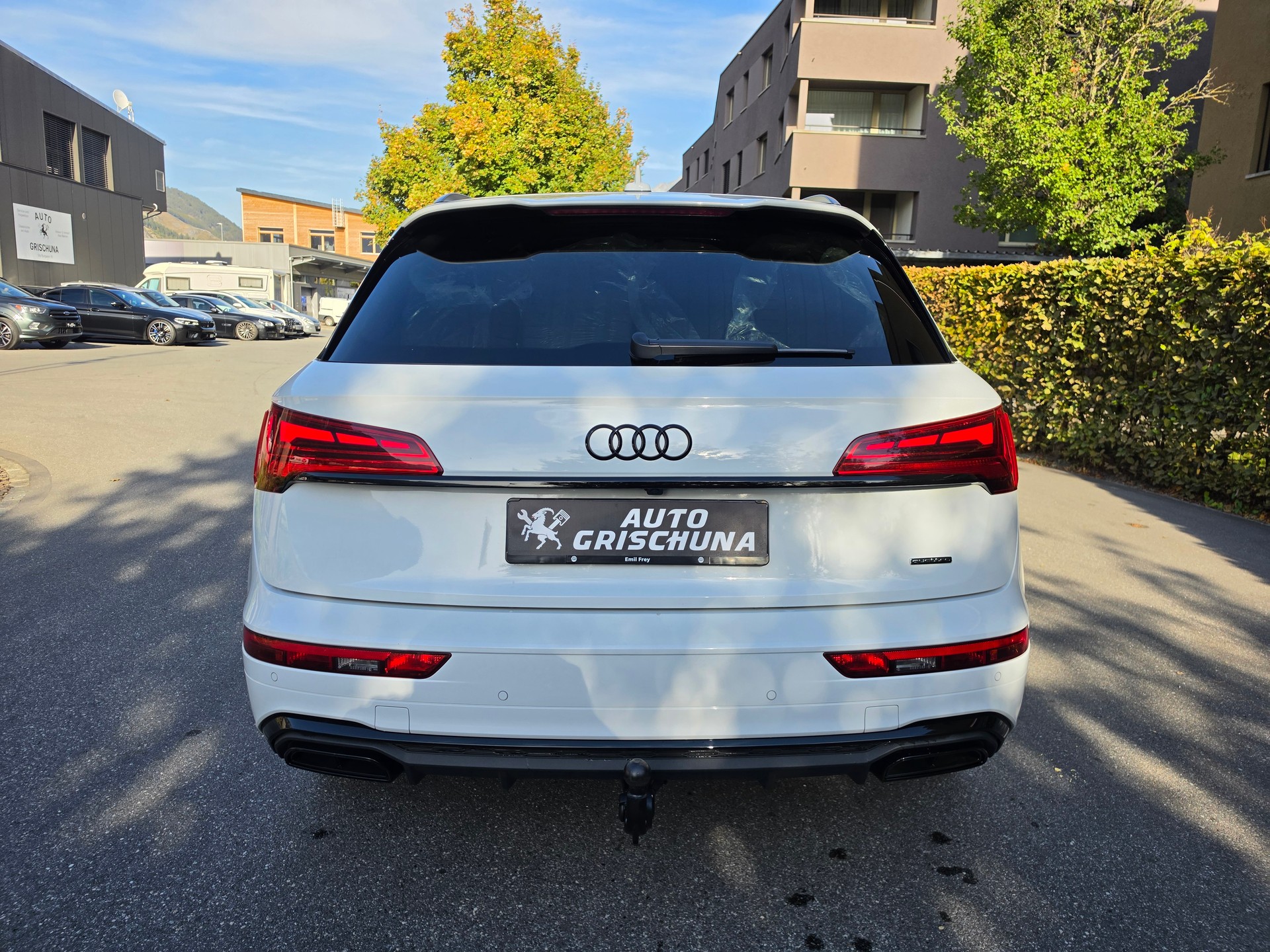 AUDI Q5 40 TDI S-line quattro S-tronic-image-3