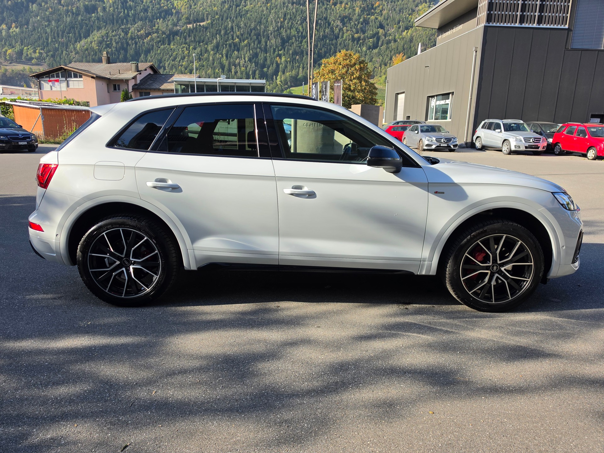 AUDI Q5 40 TDI S-line quattro S-tronic-image-5