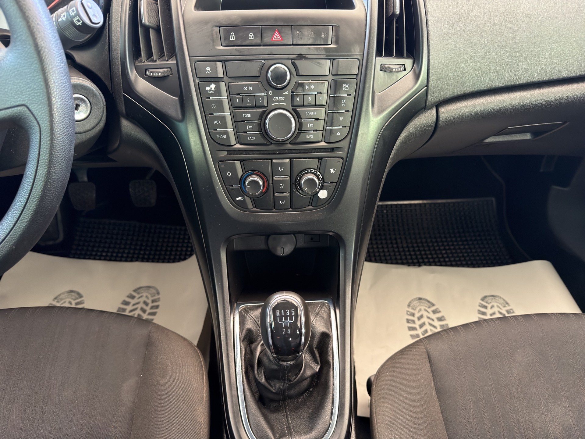 OPEL Astra 1.4i-image-9