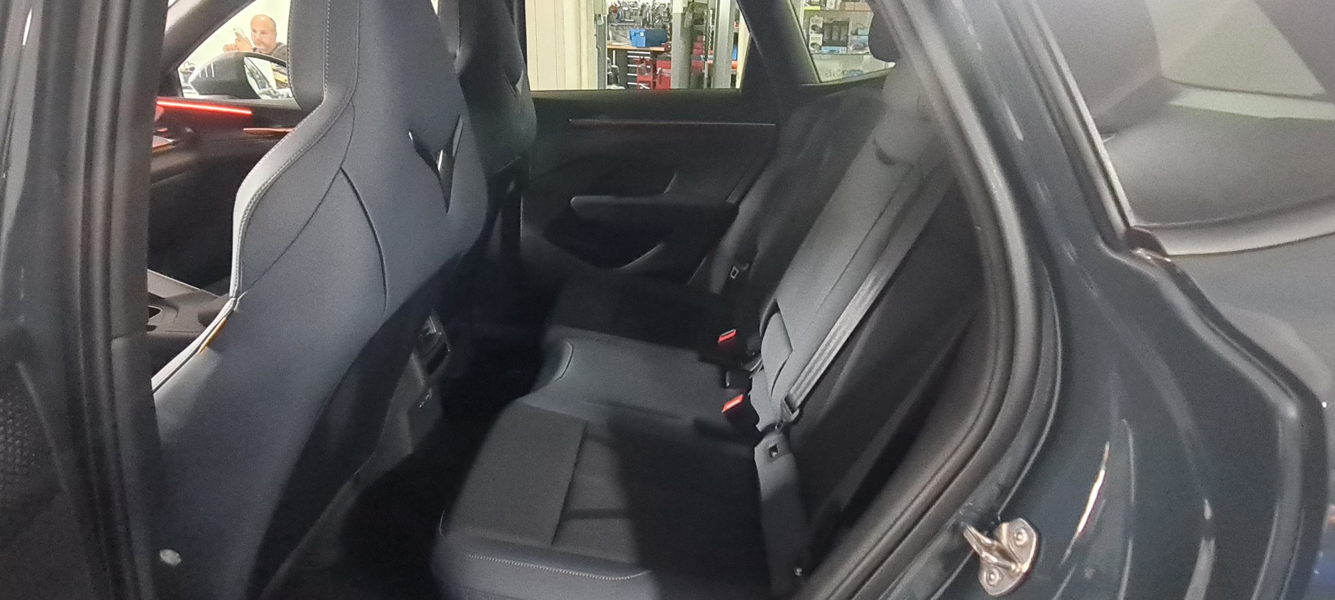 CUPRA Terramar 1.5 eTSI DSG-image-10