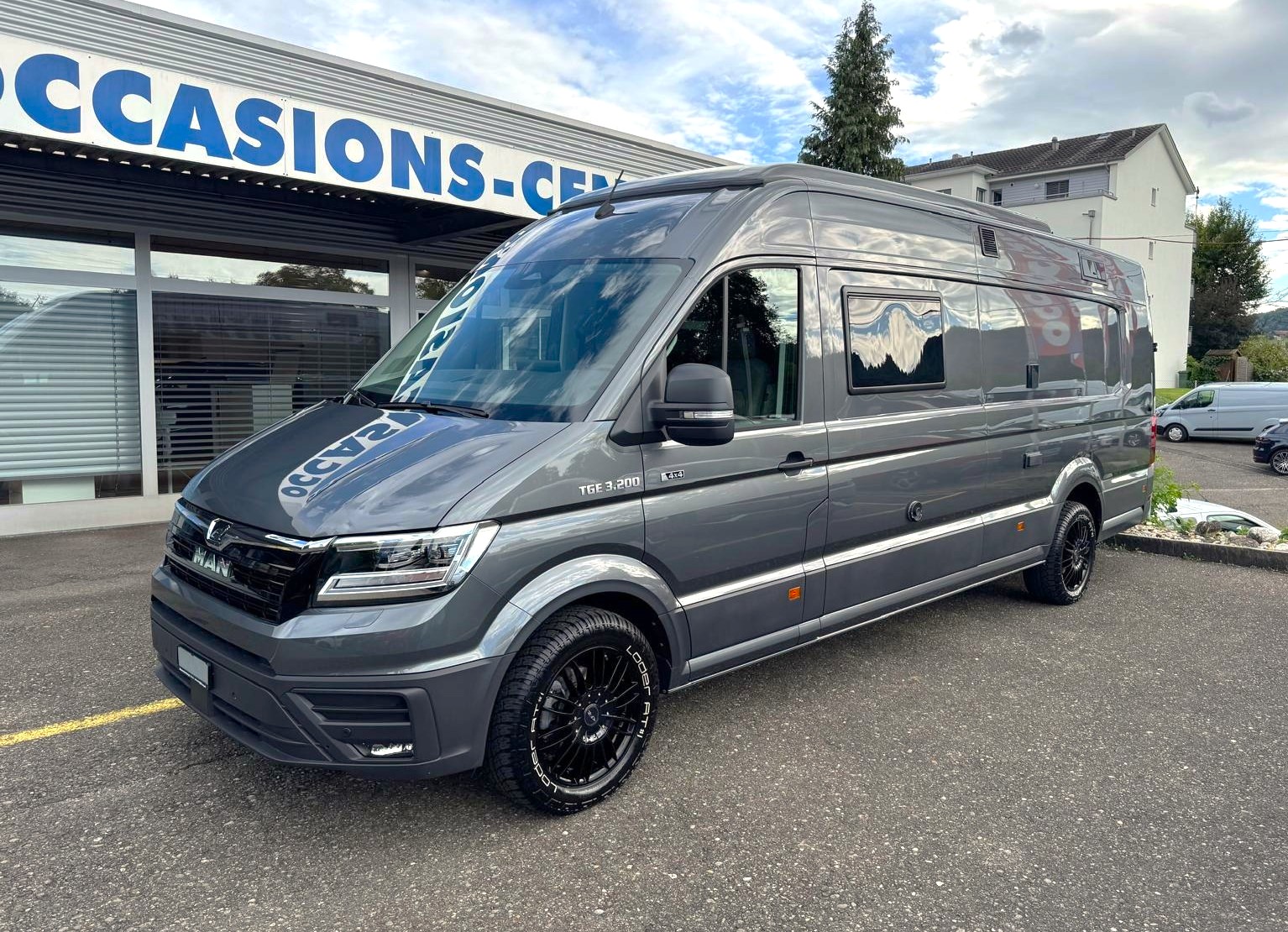 MAN L5H3 VR – Motorsport-Transporter-image-0