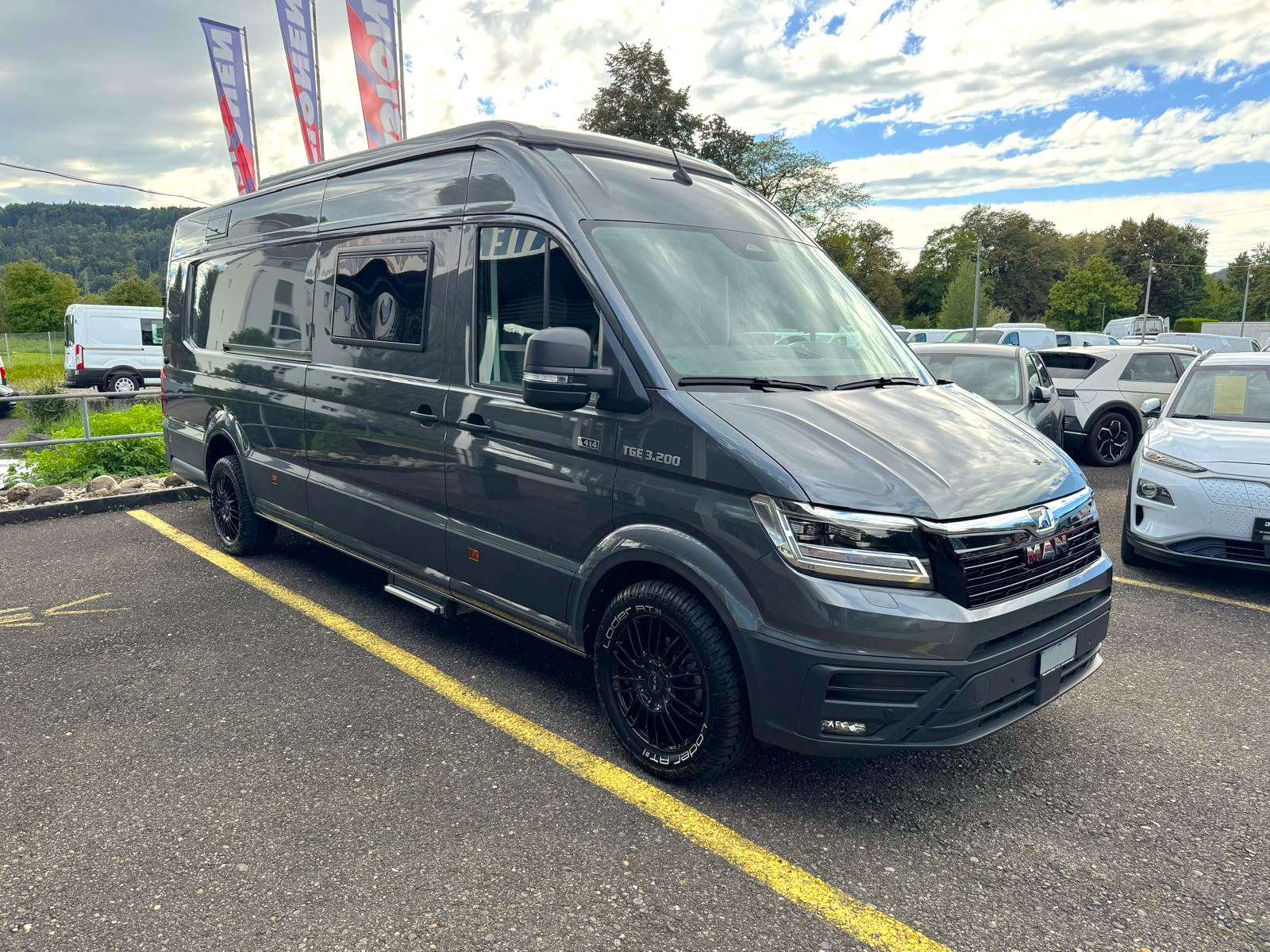 MAN L5H3 VR – Motorsport-Transporter-image-10
