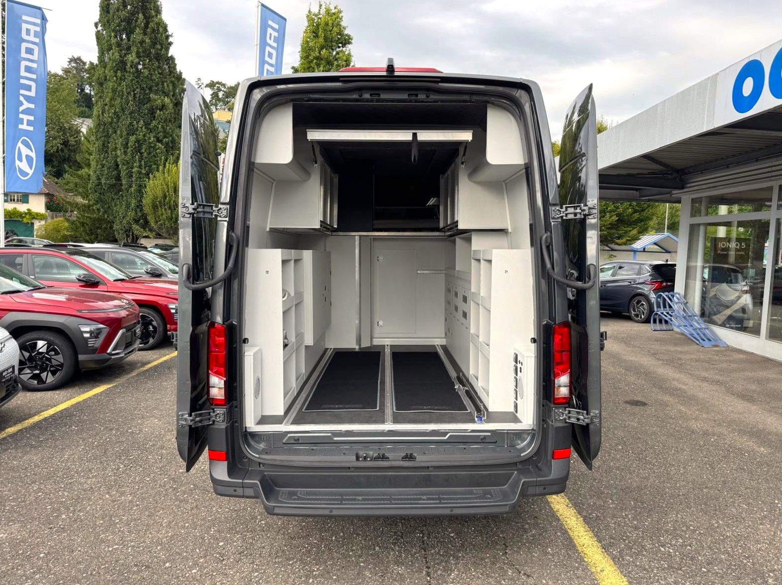 MAN L5H3 VR – Motorsport-Transporter-image-16