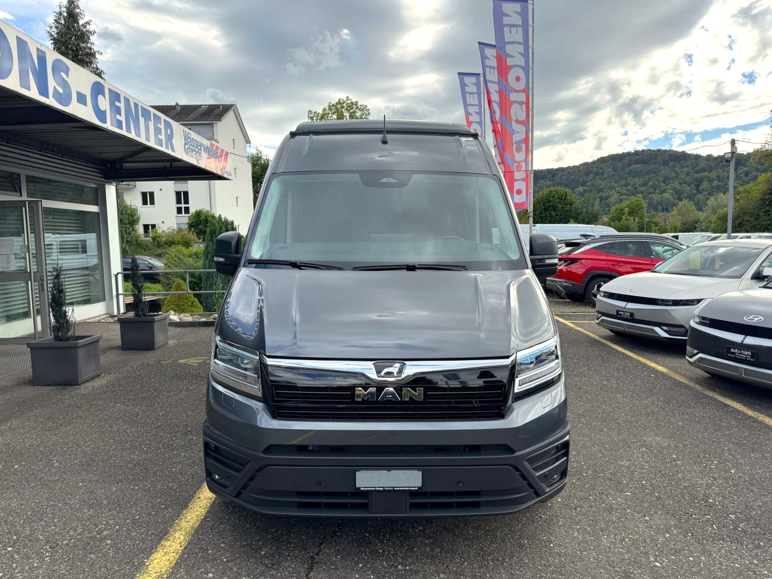 MAN L5H3 VR – Motorsport-Transporter-image-11