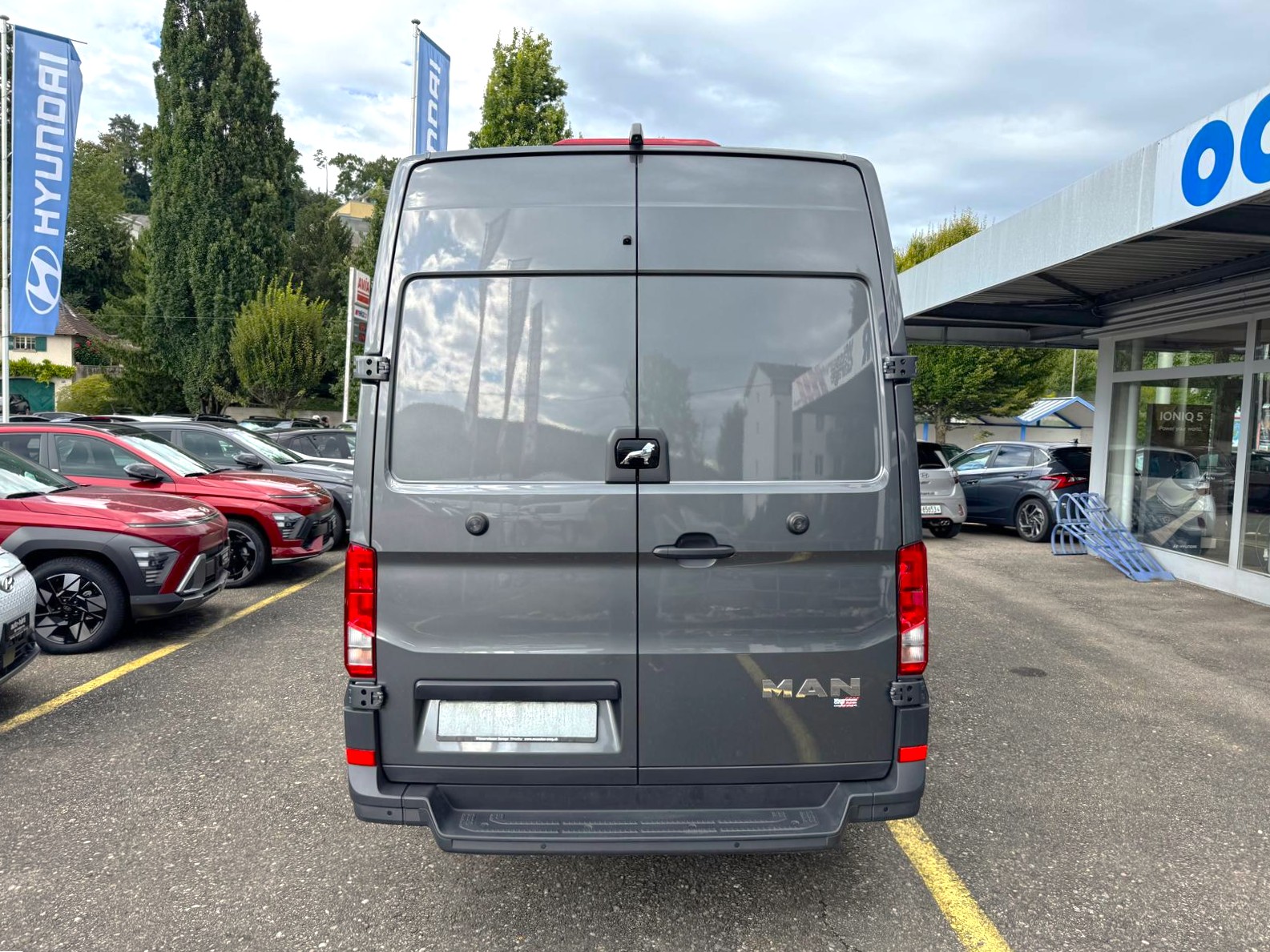 MAN L5H3 VR – Motorsport-Transporter-image-15