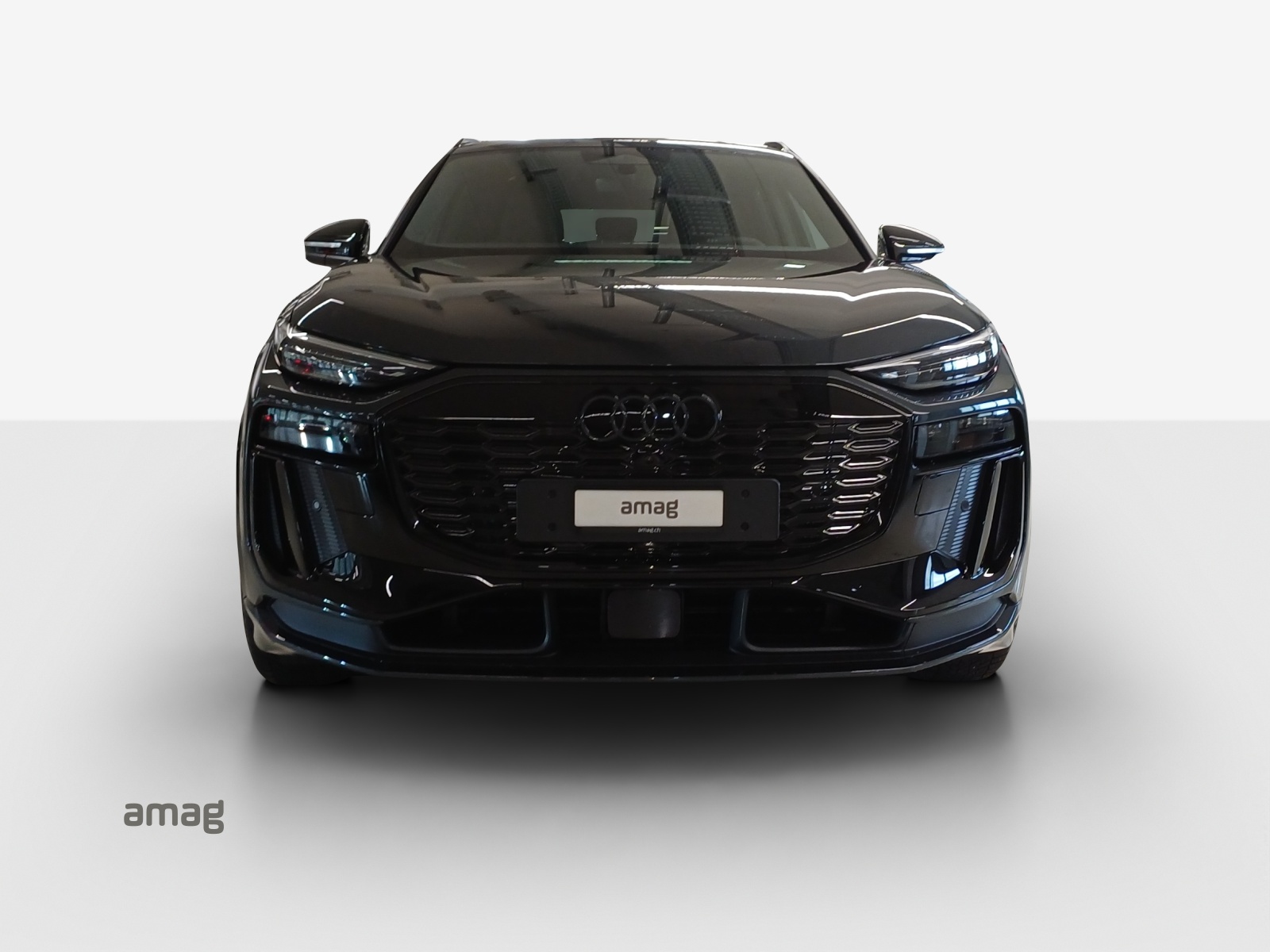 AUDI Q6 e-tron quattro-image-6