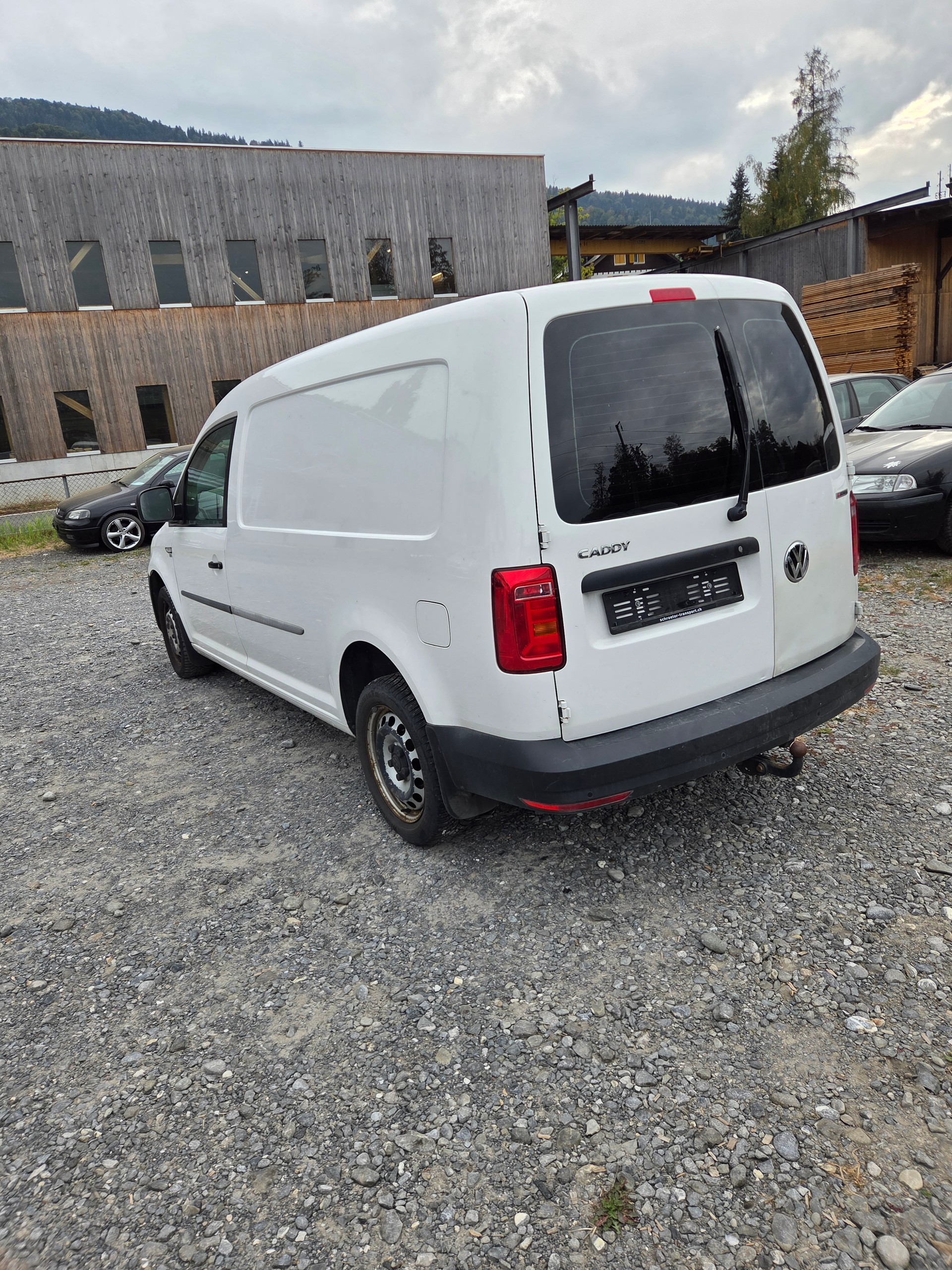VW Caddy Maxi 2.0TDI 4Motion BlueMotion Technology DSG-image-3