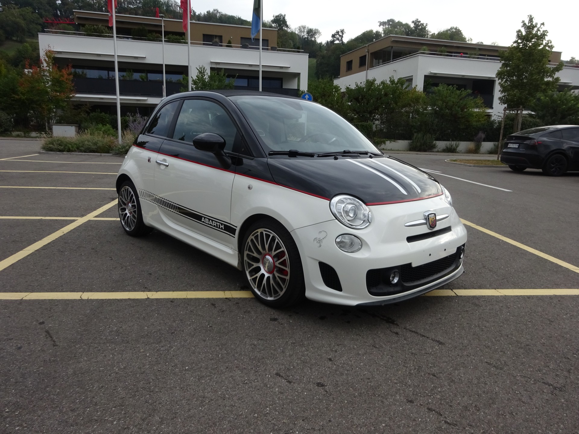 FIAT 500C 1.4 16V Turbo Abarth Dualogic-image-1