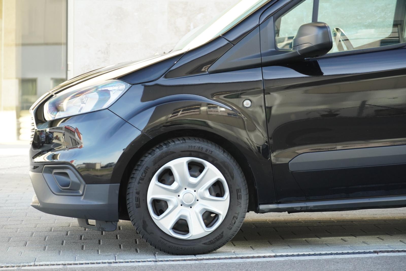 FORD Transit Courier Van 1.0 EcoBoost Ambiente-image-6