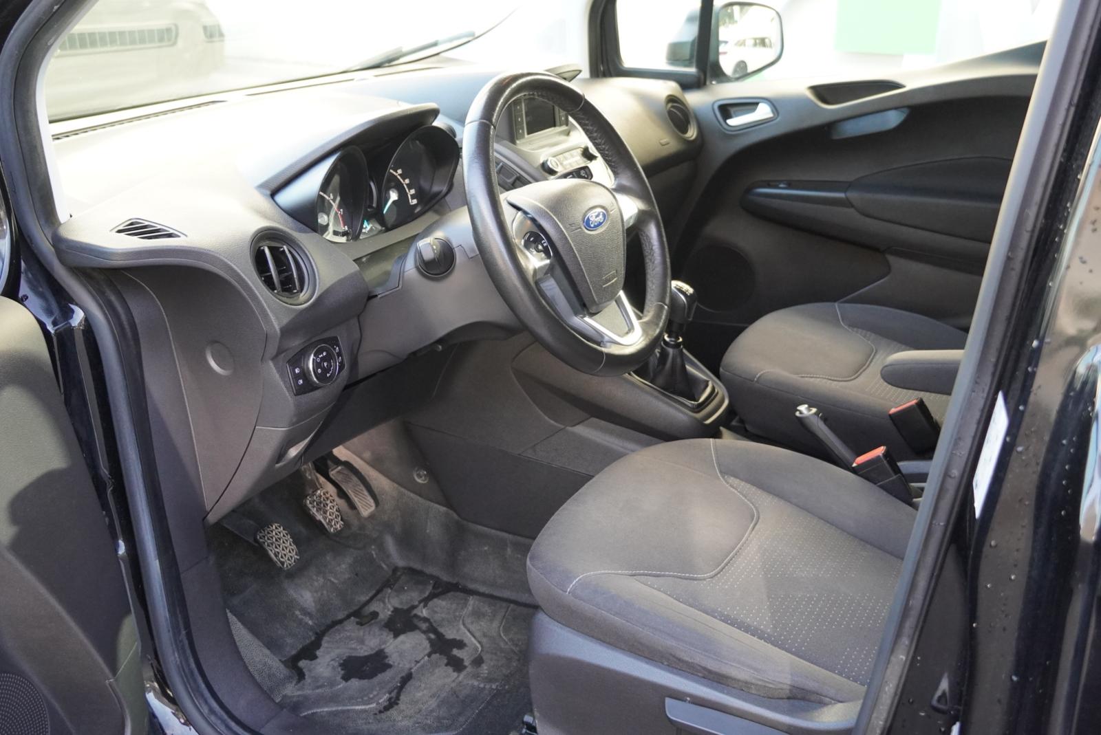 FORD Transit Courier Van 1.0 EcoBoost Ambiente-image-12