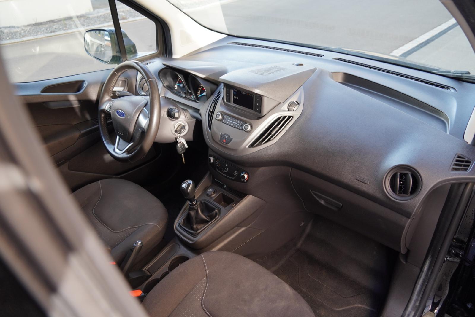 FORD Transit Courier Van 1.0 EcoBoost Ambiente-image-16