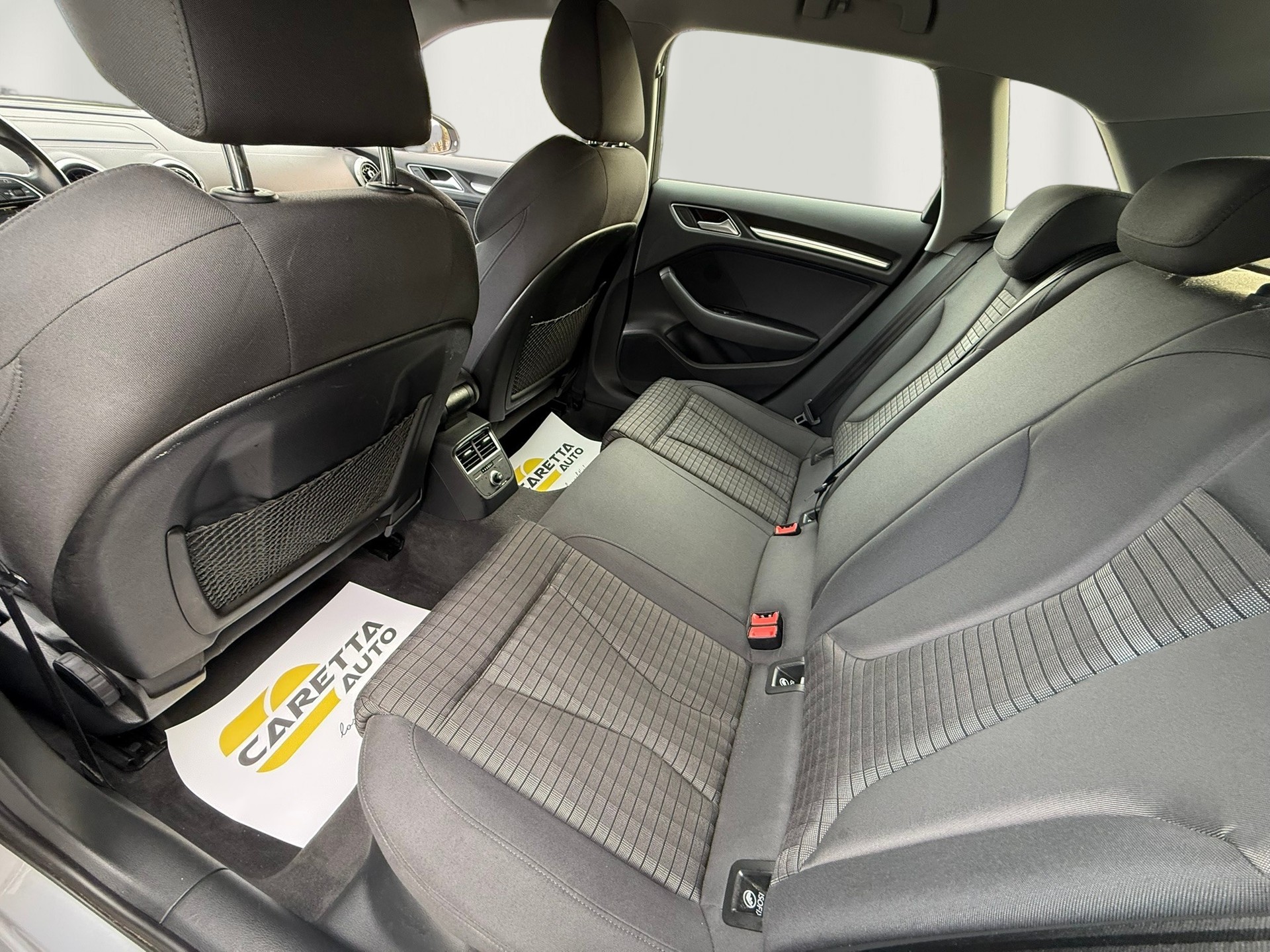 AUDI A3 Sportback 35 TFSI Sport S-tronic-image-14