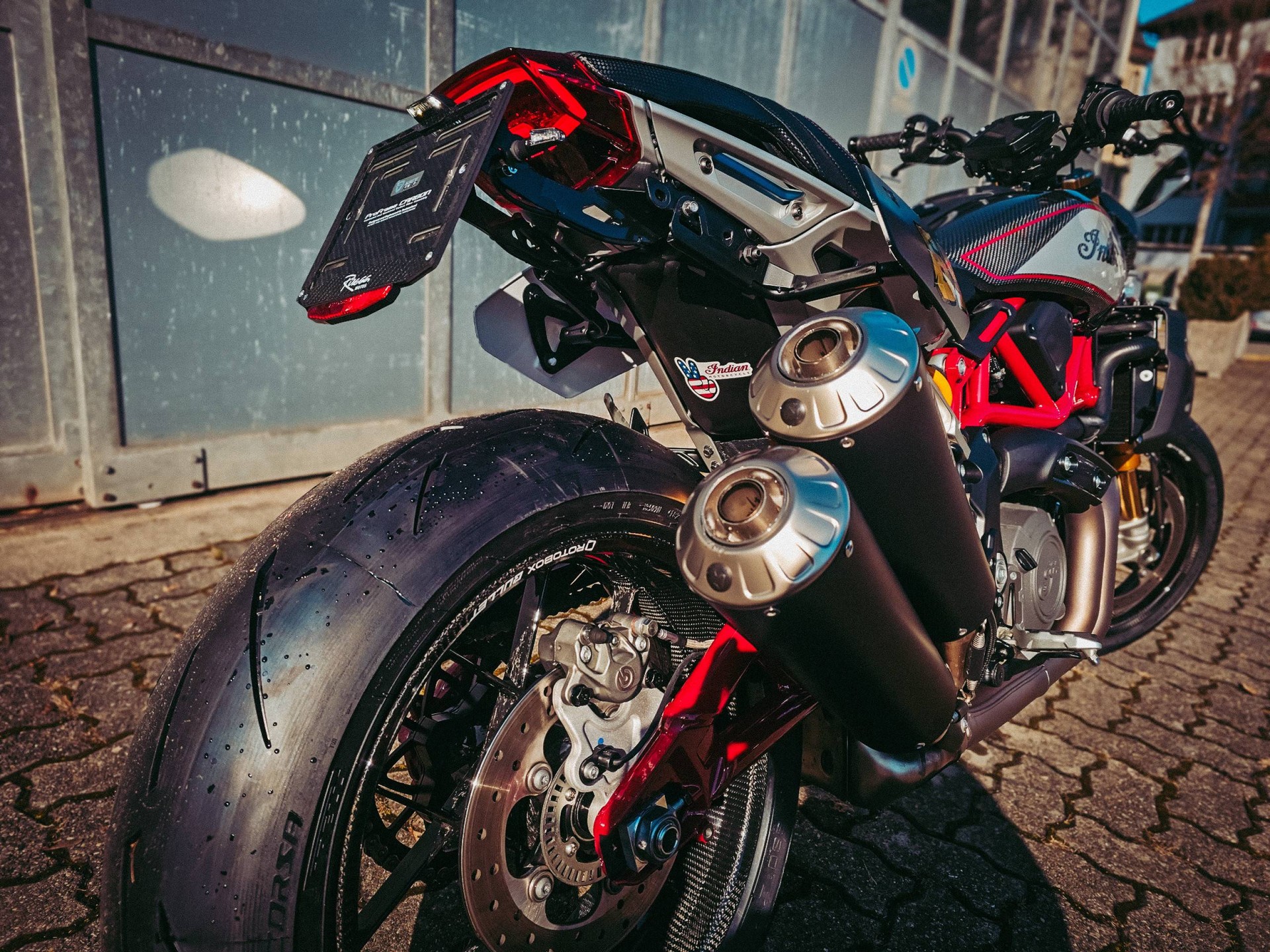 INDIAN FTR 1200 Z R Carbon-image-5