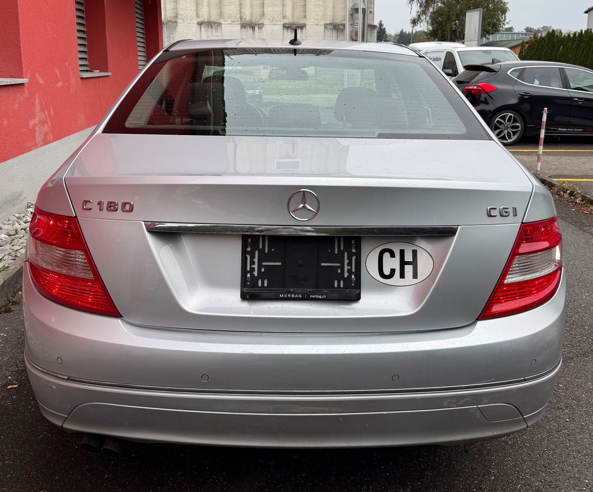 MERCEDES-BENZ C 180 CGI BlueEfficiency Automatic-image-7