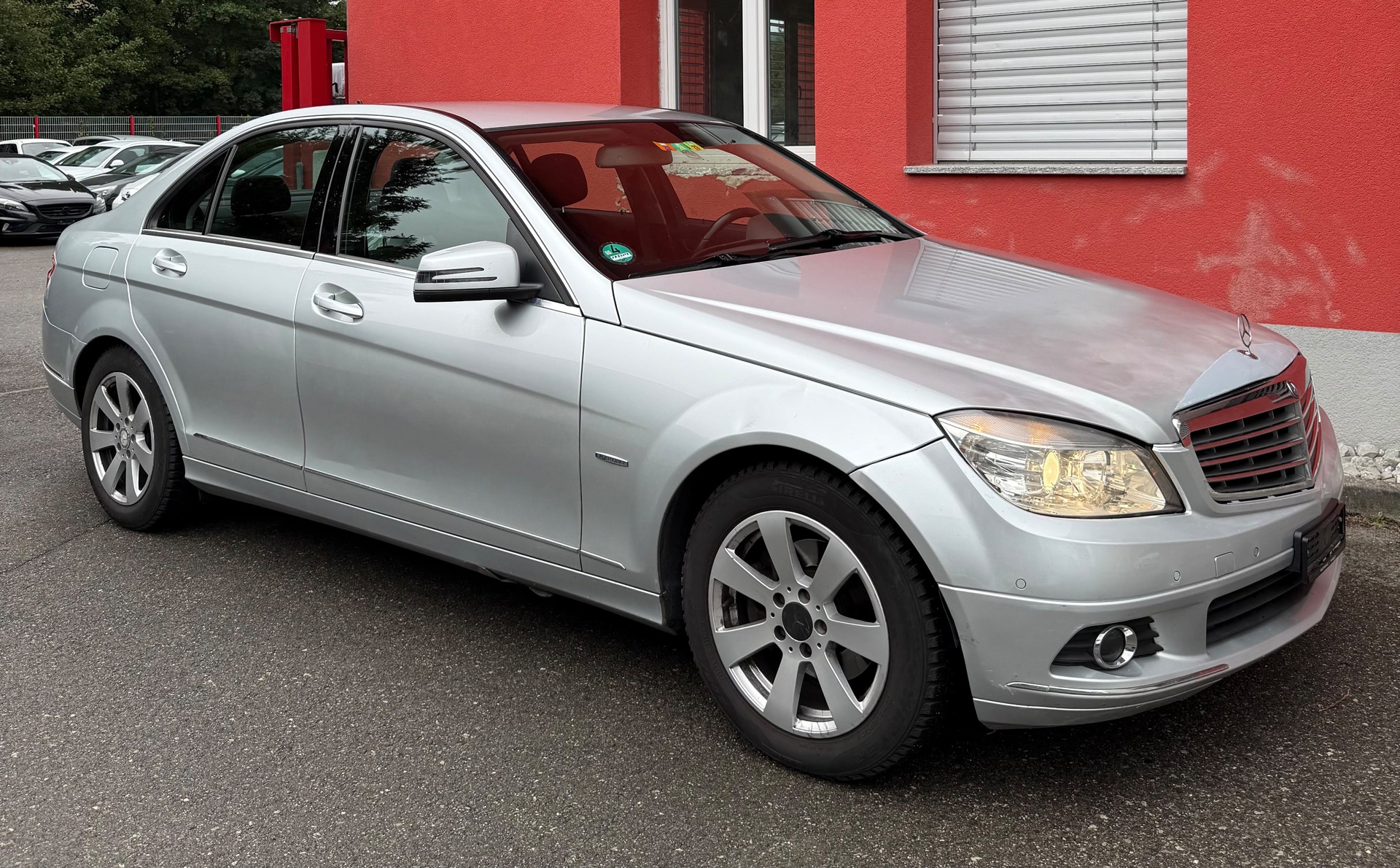 MERCEDES-BENZ C 180 CGI BlueEfficiency Automatic-image-3