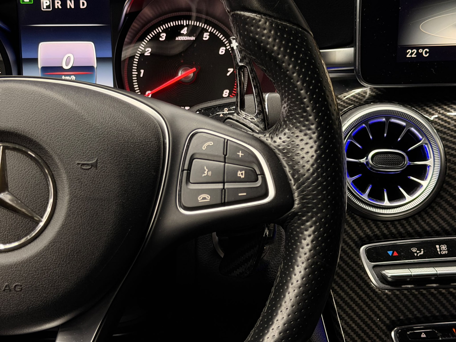 MERCEDES-BENZ C 350 e AMG Line 7G-Tronic-image-15