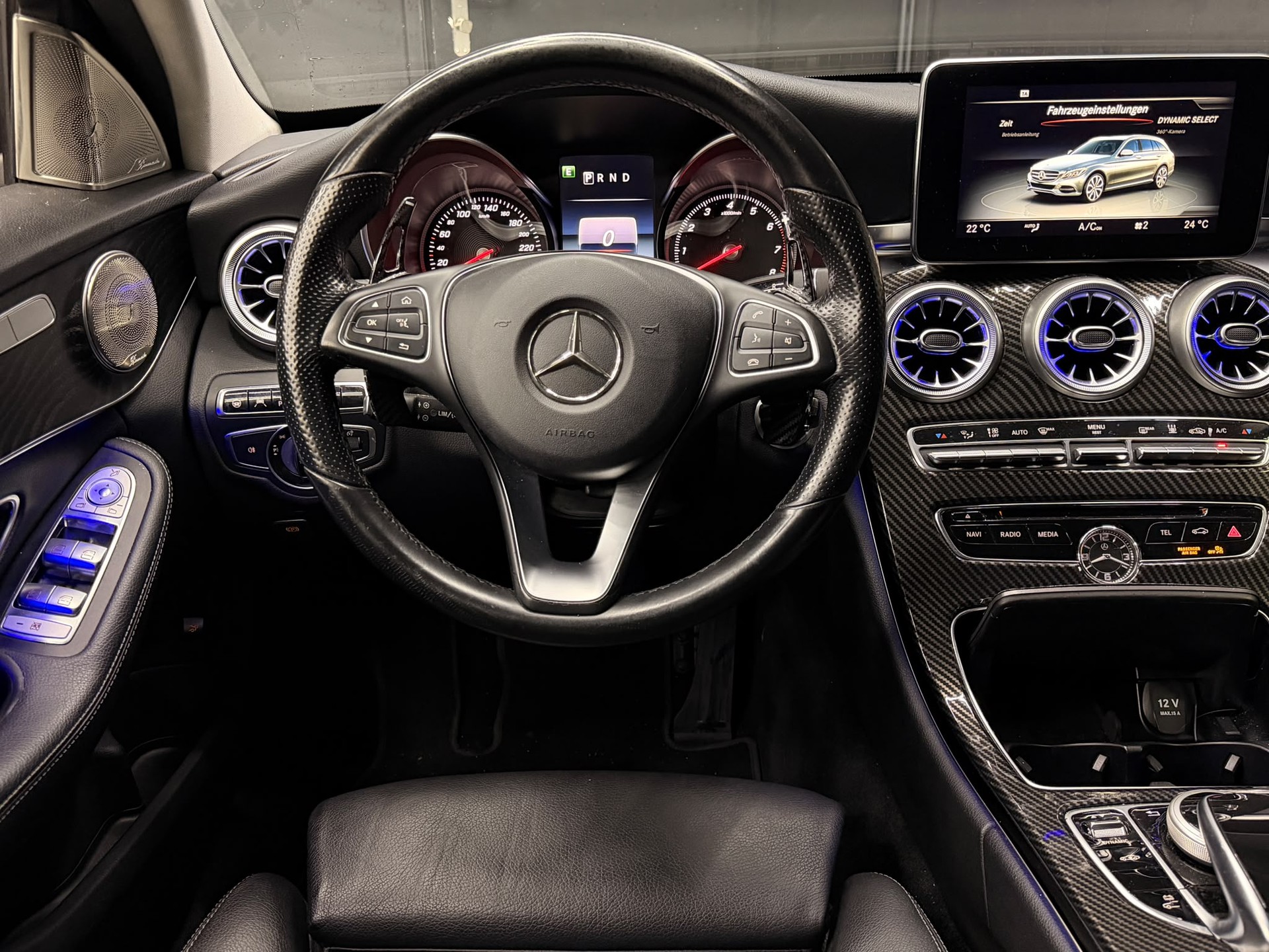 MERCEDES-BENZ C 350 e AMG Line 7G-Tronic-image-12