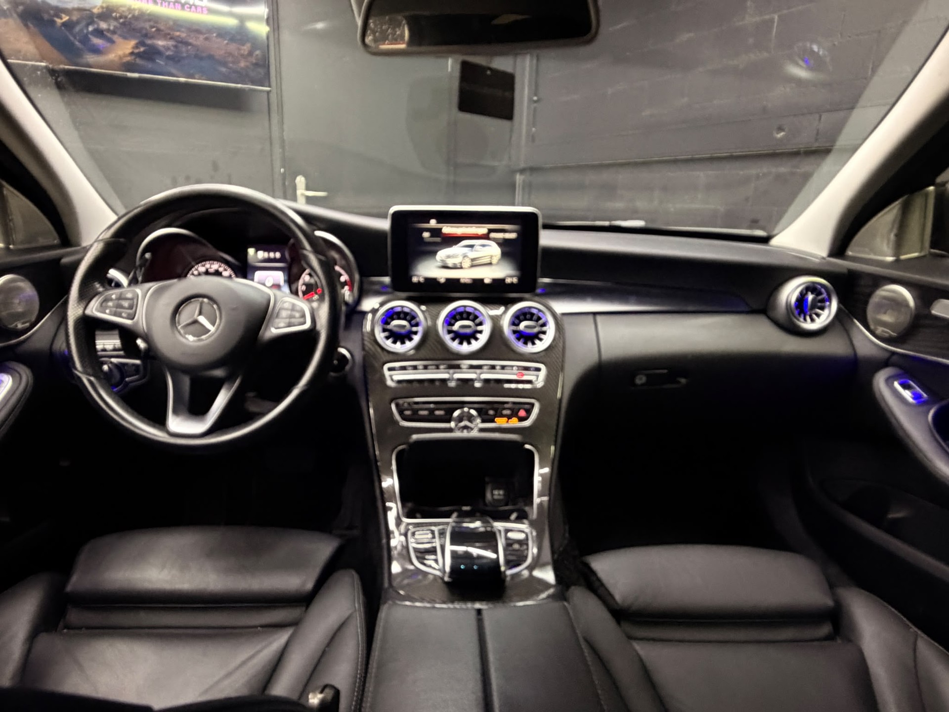 MERCEDES-BENZ C 350 e AMG Line 7G-Tronic-image-11