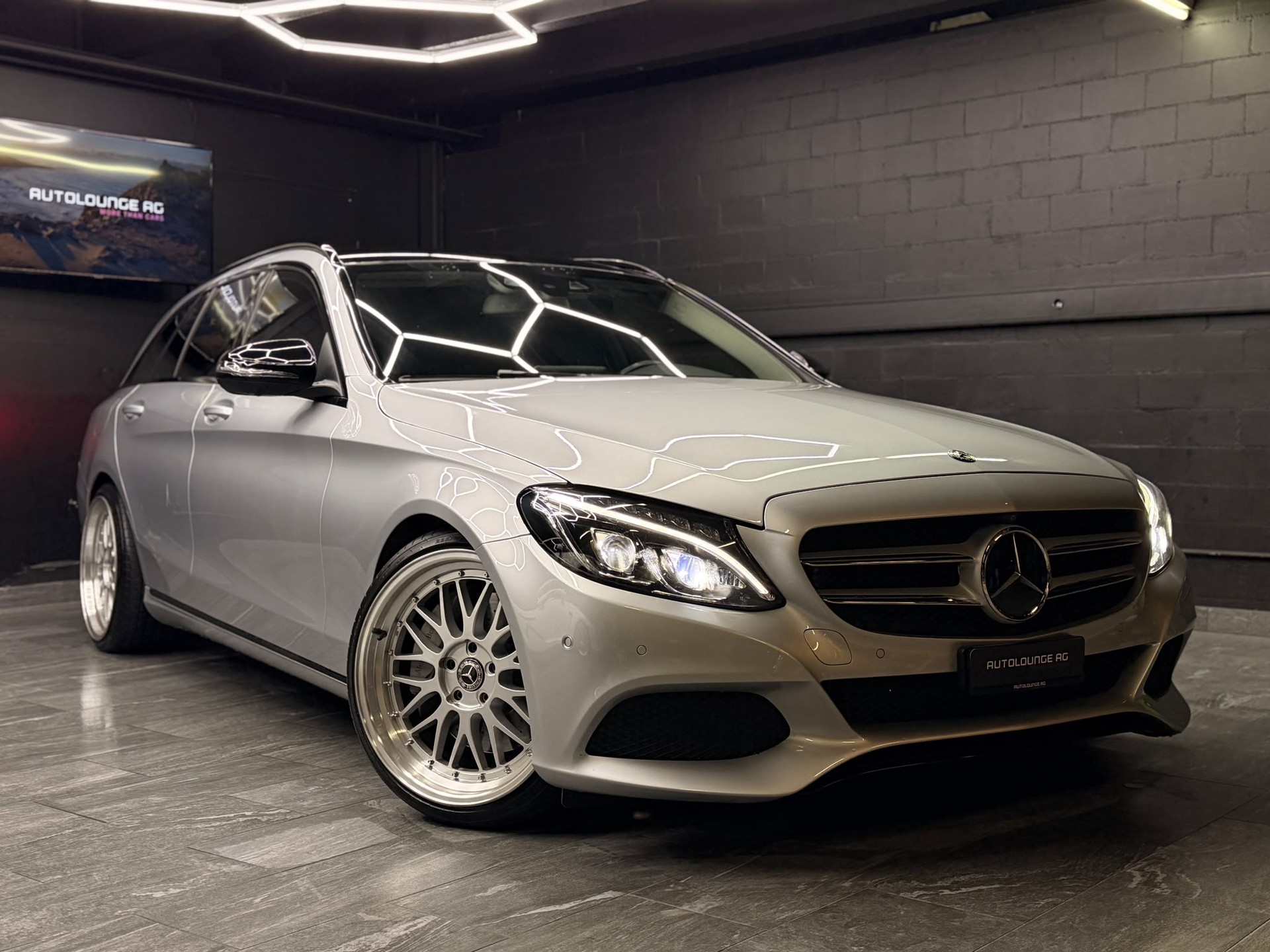 MERCEDES-BENZ C 350 e AMG Line 7G-Tronic-image-0