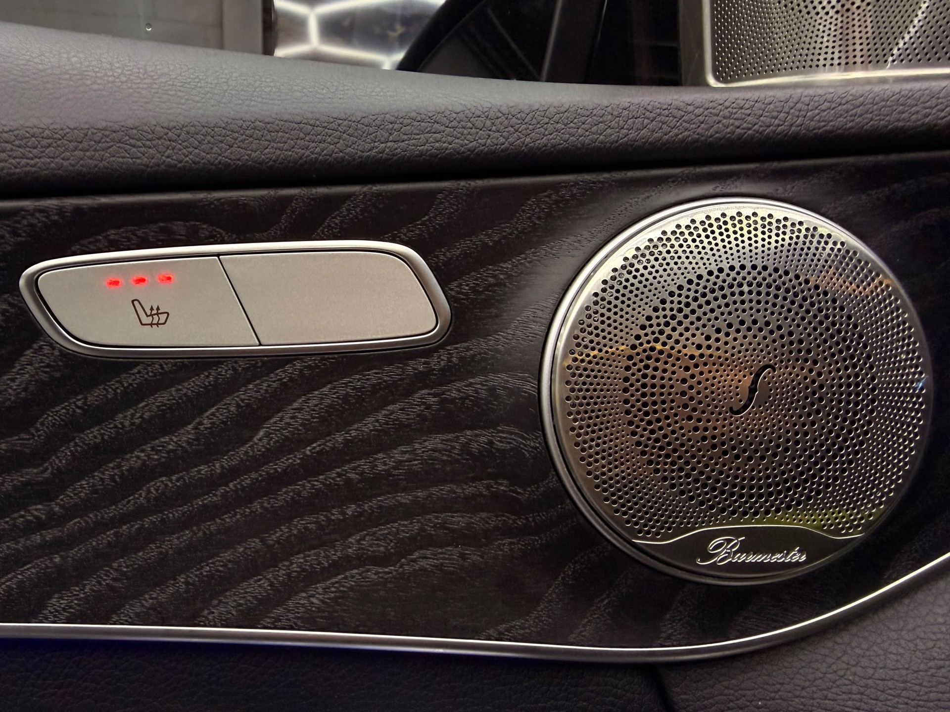 MERCEDES-BENZ C 350 e AMG Line 7G-Tronic-image-19