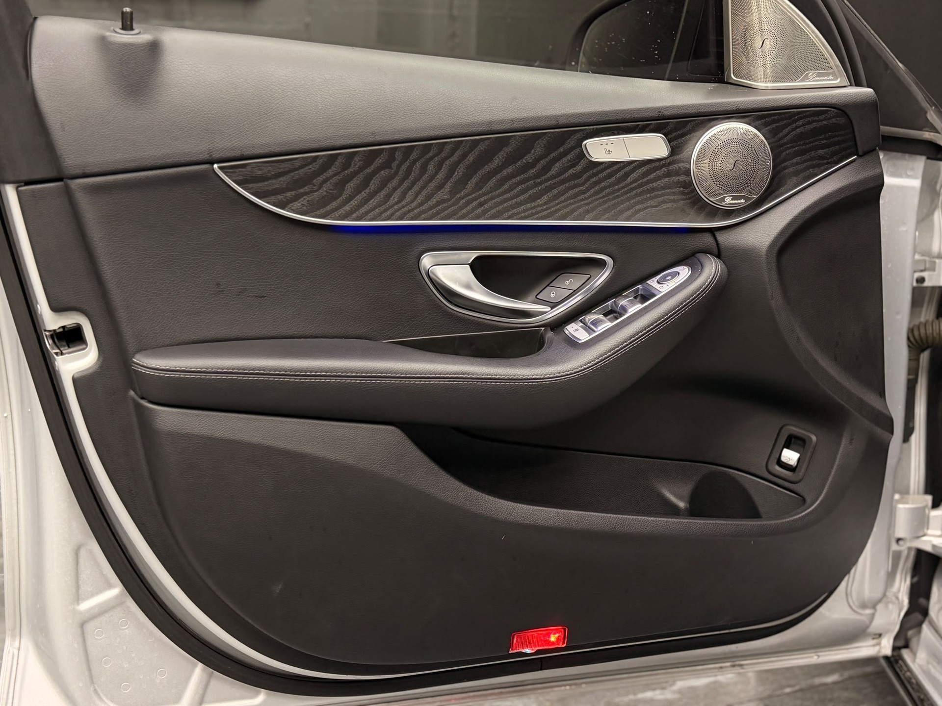 MERCEDES-BENZ C 350 e AMG Line 7G-Tronic-image-21