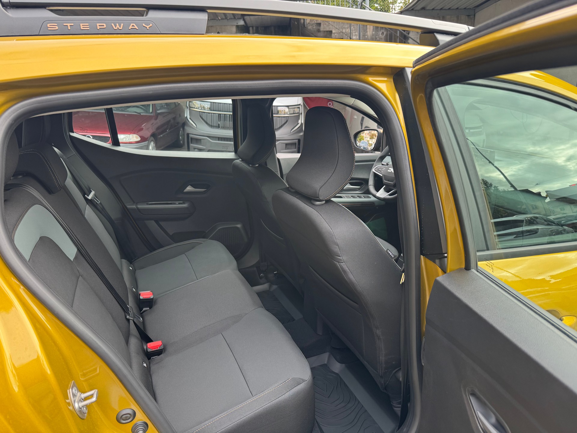 DACIA Sandero Stepway TCe 110 Extreme-image-13