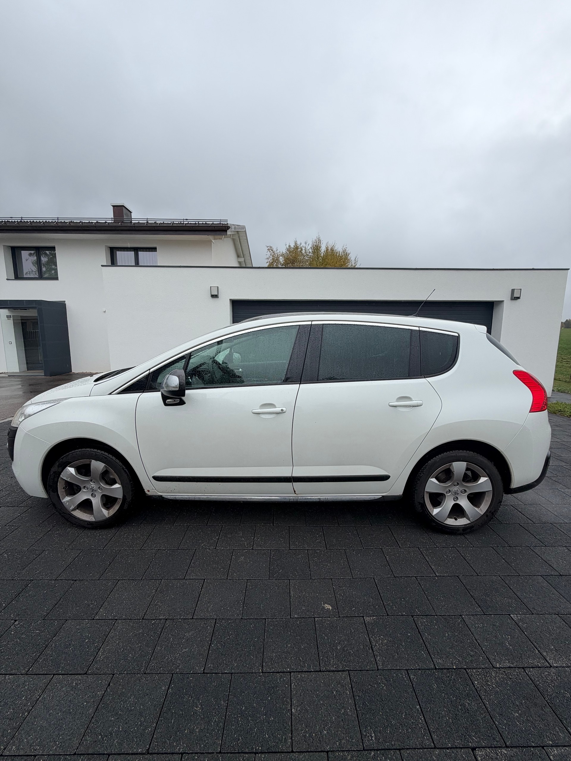 PEUGEOT 3008 1.6 16V T Sport Pack Tiptronic-image-7