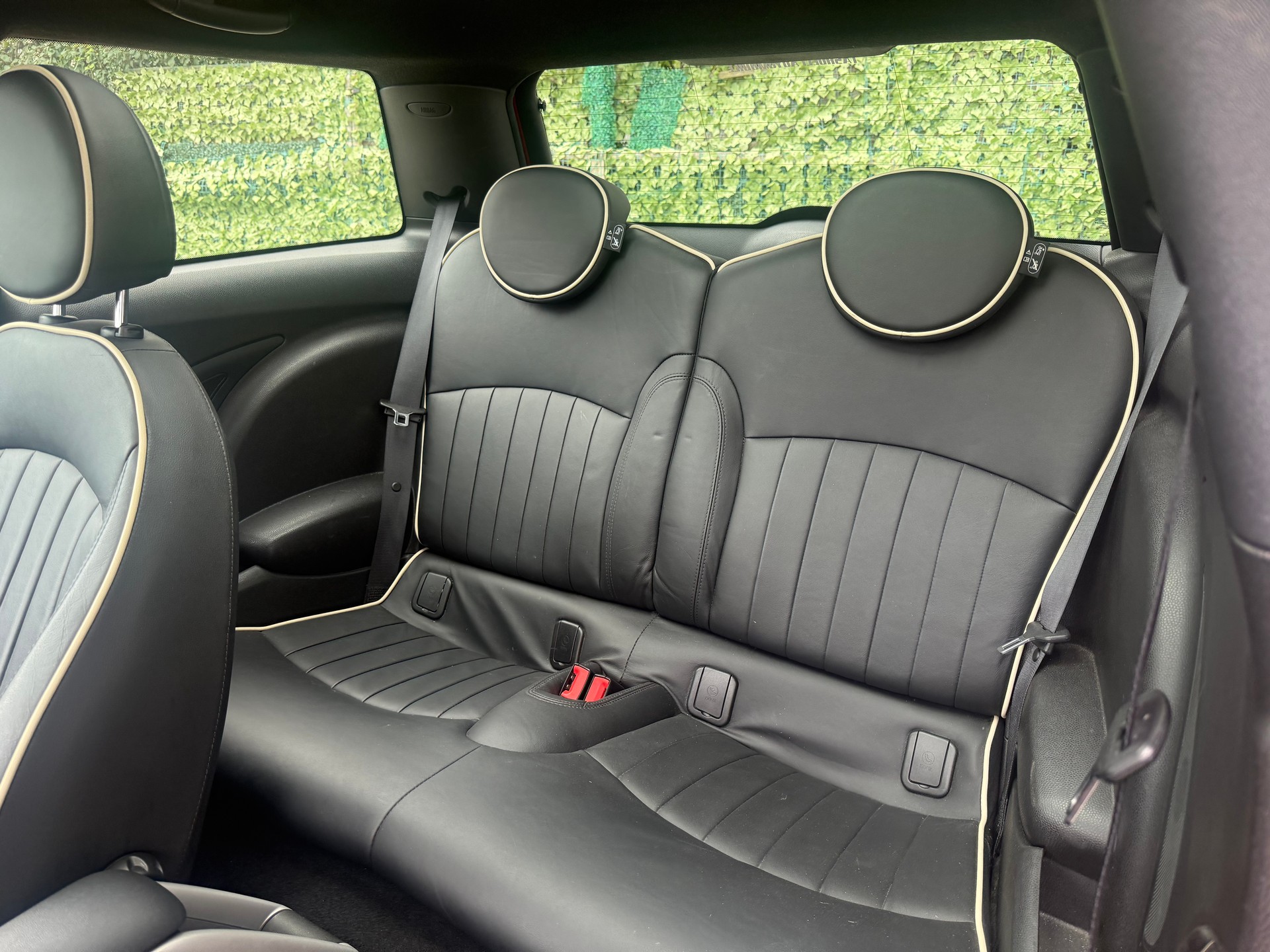 MINI Cooper John Cooper Works-image-14