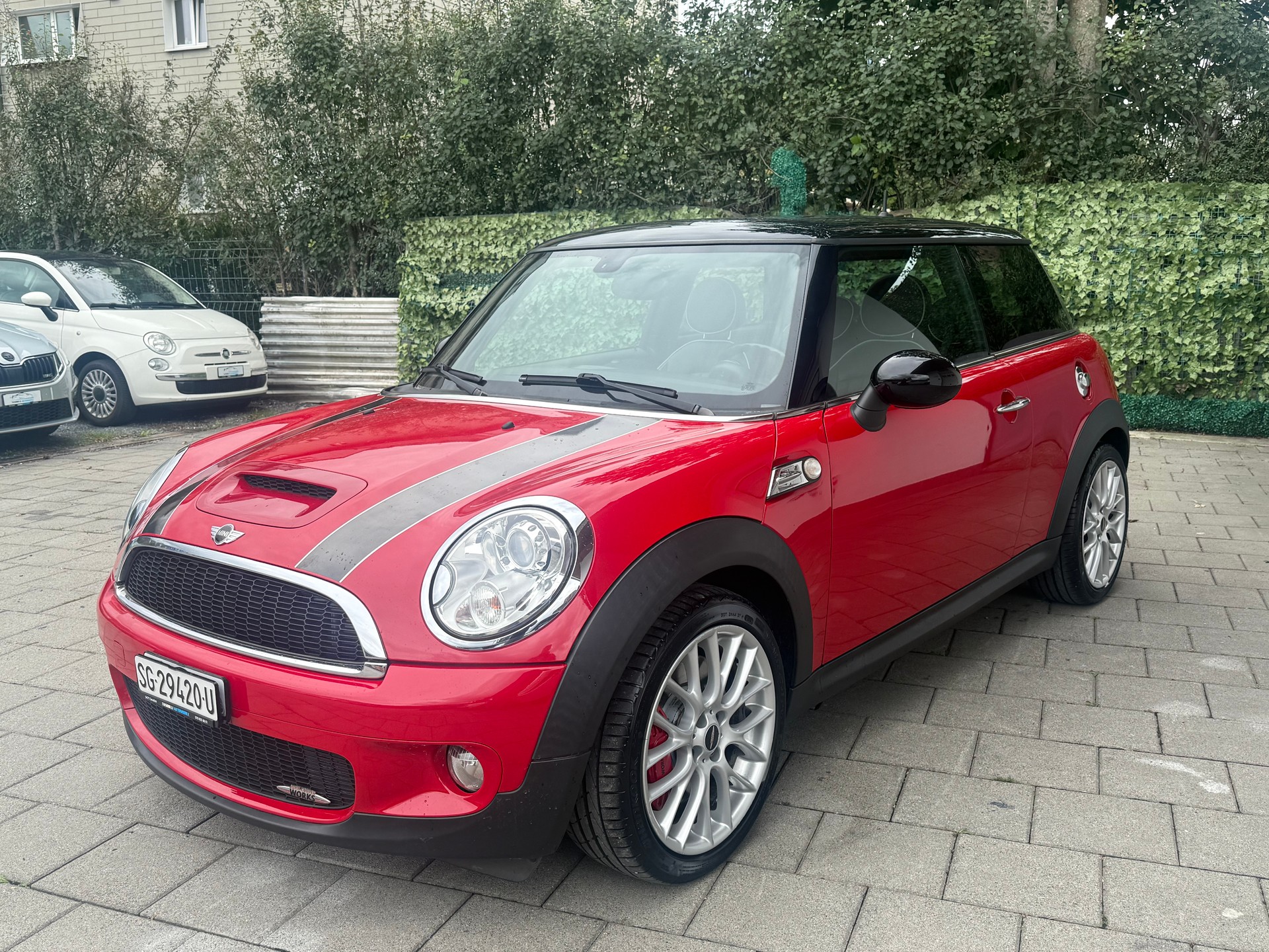 MINI Cooper John Cooper Works-image-3