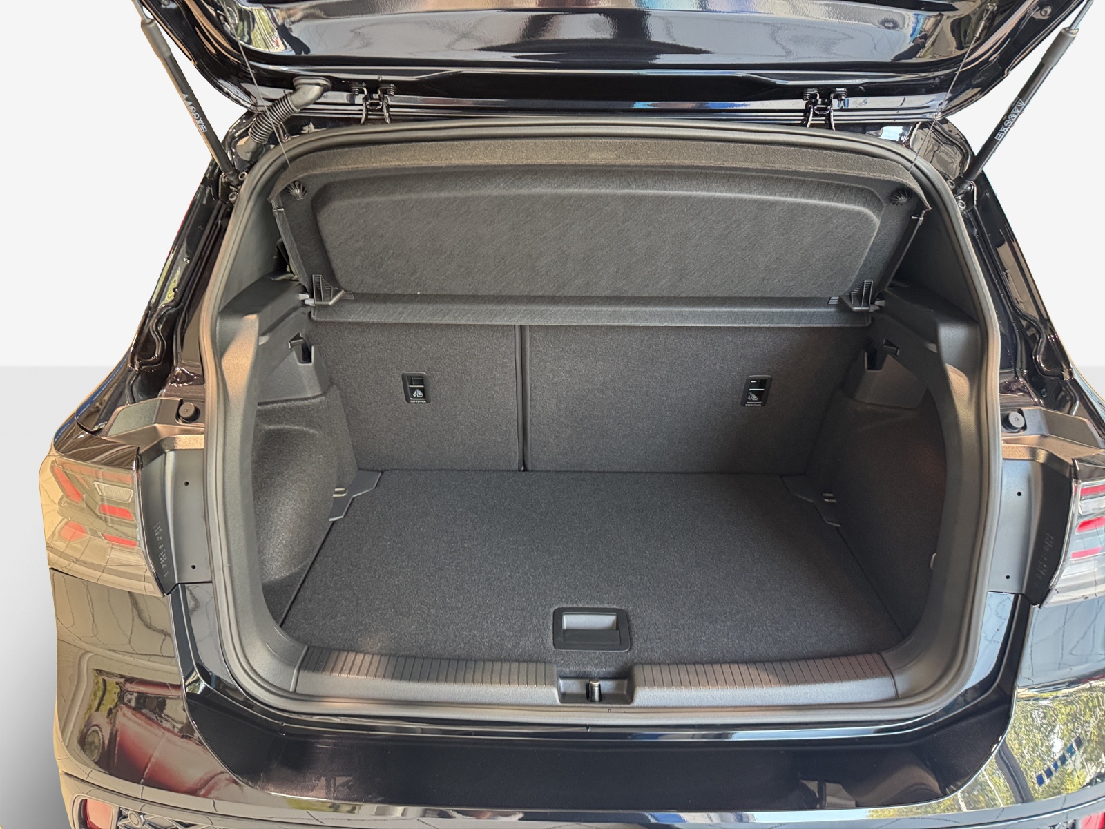 VW T-Cross 1.5 TSI EVO ACT R-Line DSG-image-12