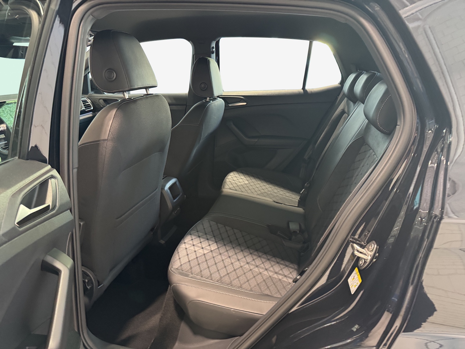 VW T-Cross 1.5 TSI EVO ACT R-Line DSG-image-11