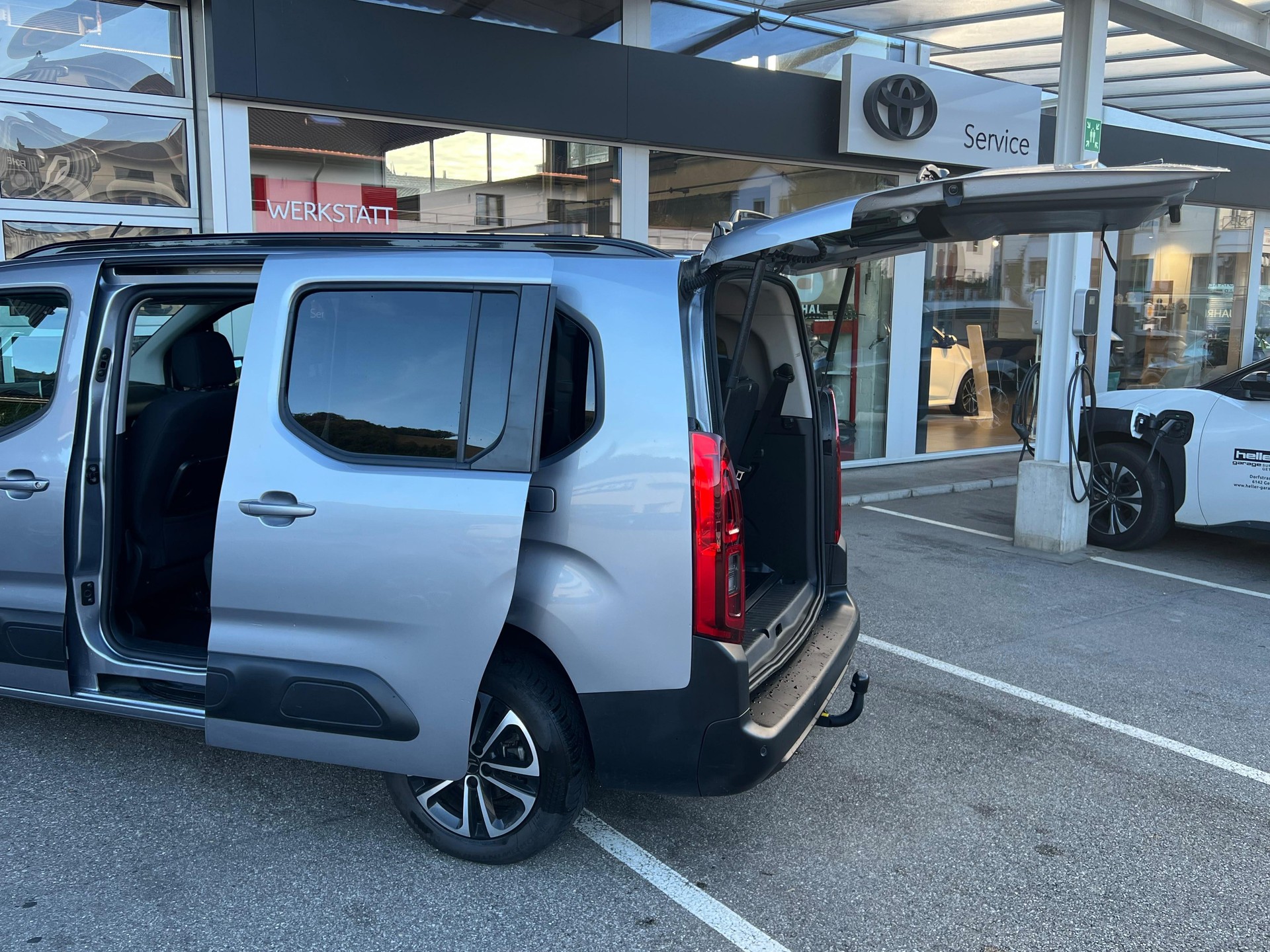 CITROEN Berlingo XL 1.5 BlueHDi 130 Max-image-9