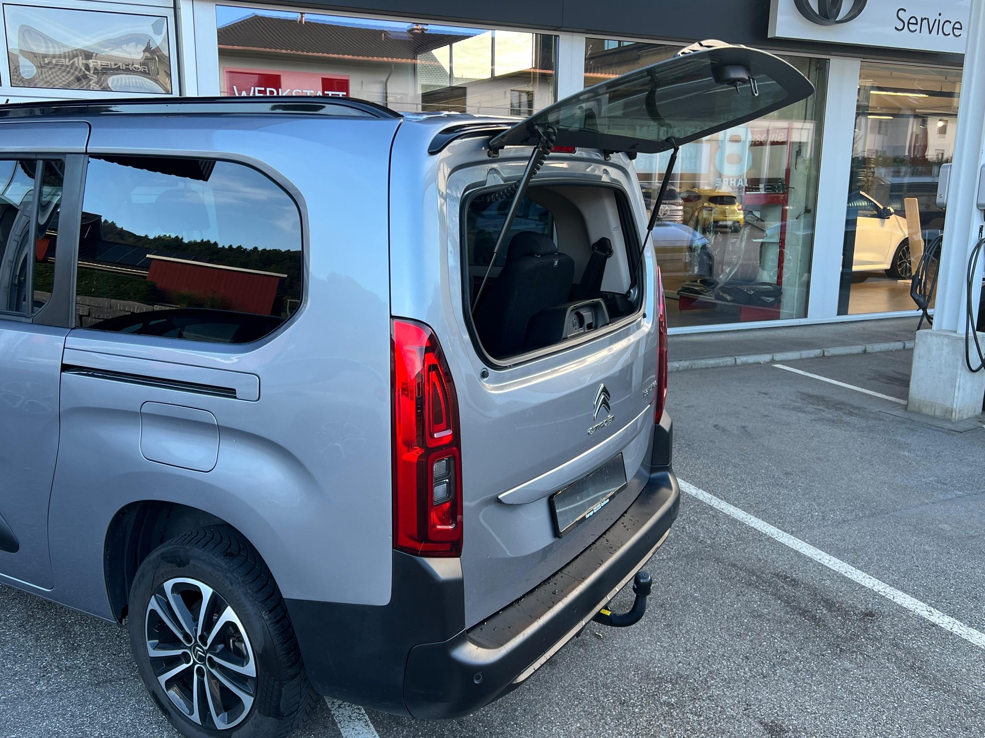 CITROEN Berlingo XL 1.5 BlueHDi 130 Max-image-6