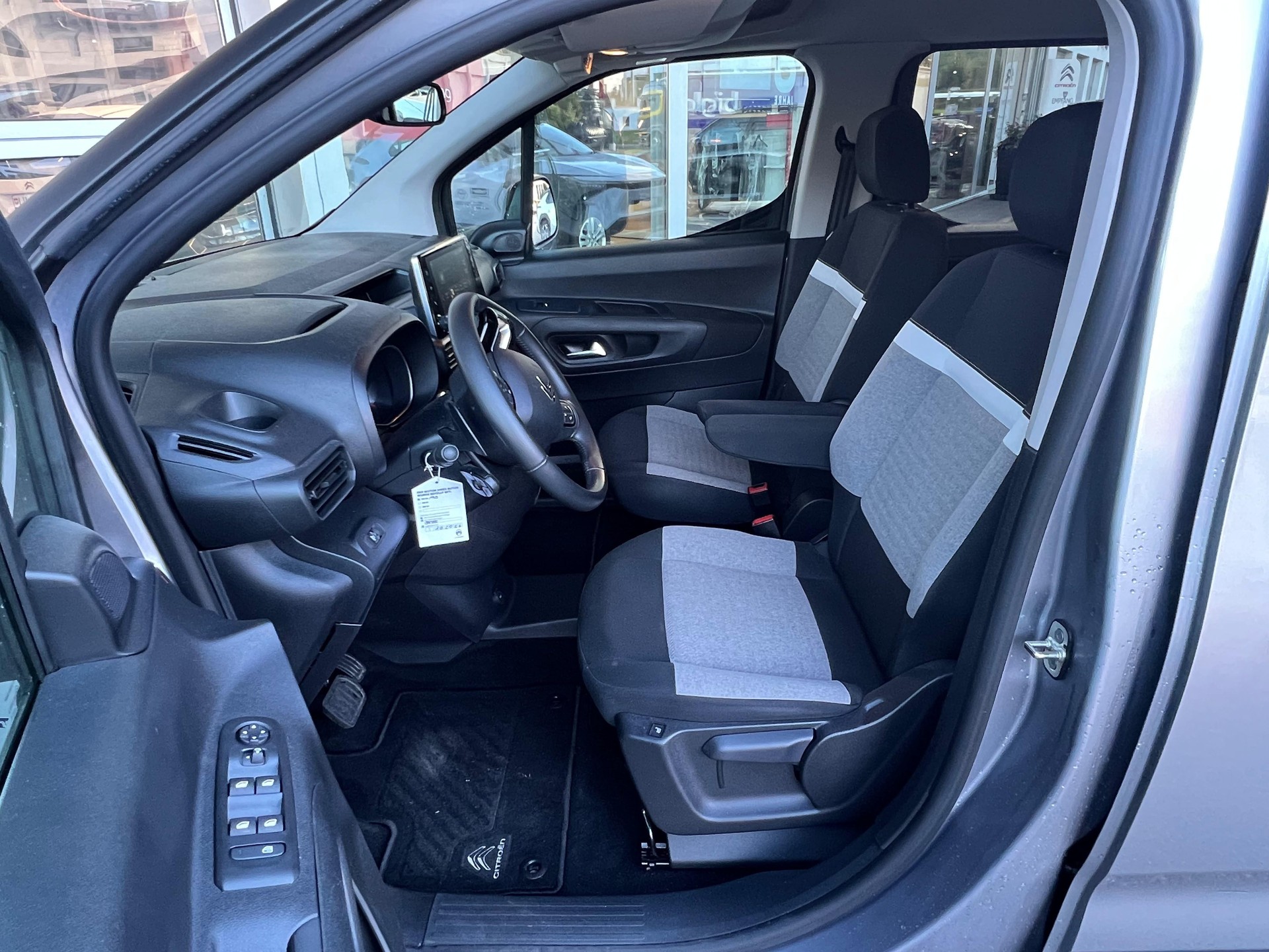 CITROEN Berlingo XL 1.5 BlueHDi 130 Max-image-12