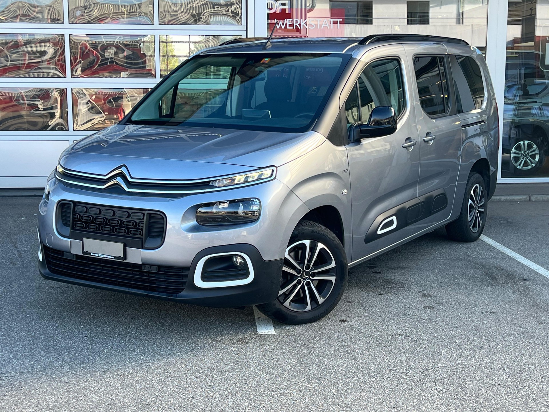CITROEN Berlingo XL 1.5 BlueHDi 130 Max-image-2