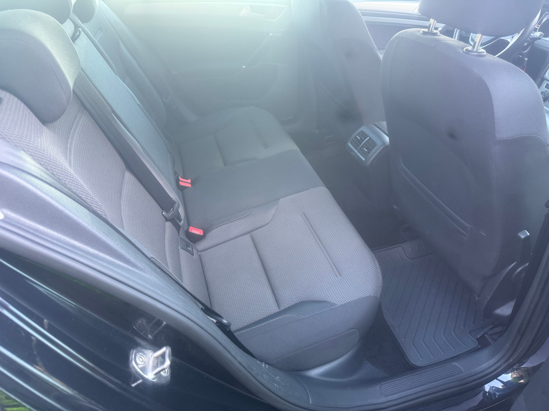 VW GOLF-image-9