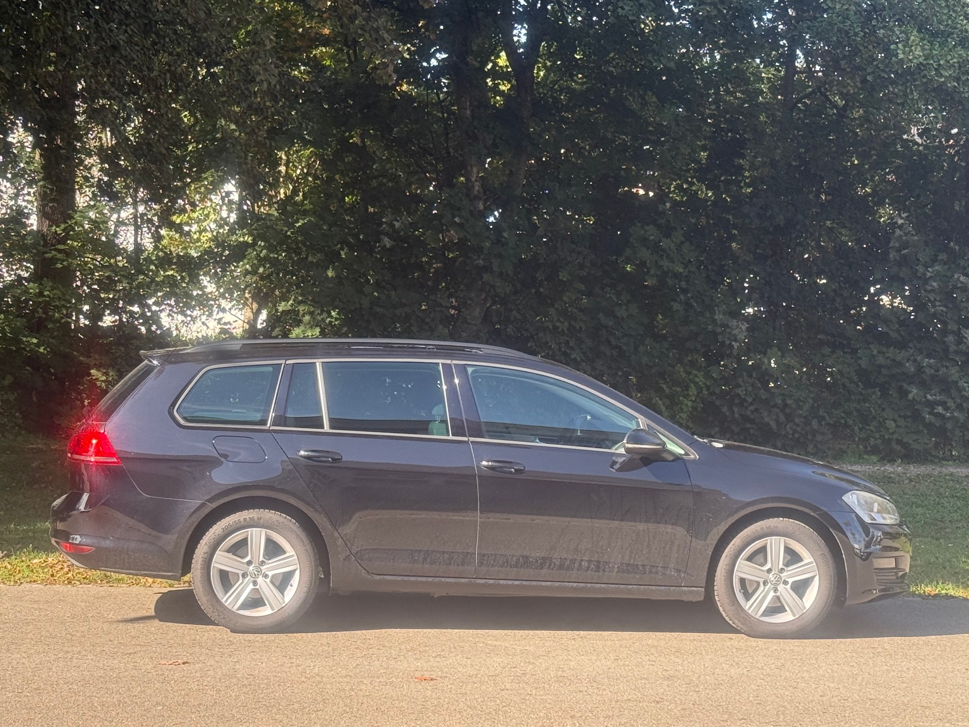 VW GOLF-image-1