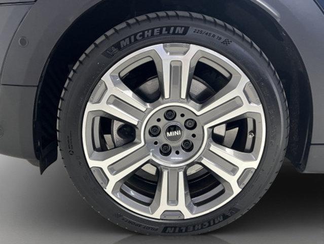 MINI Countryman F60 1.5i Cooper S E ALL4-image-7