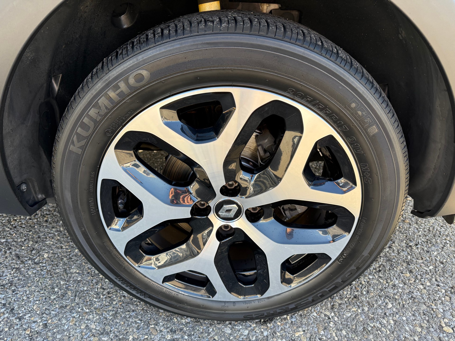 RENAULT Captur 1.2 T 16V Intens EDC-image-15