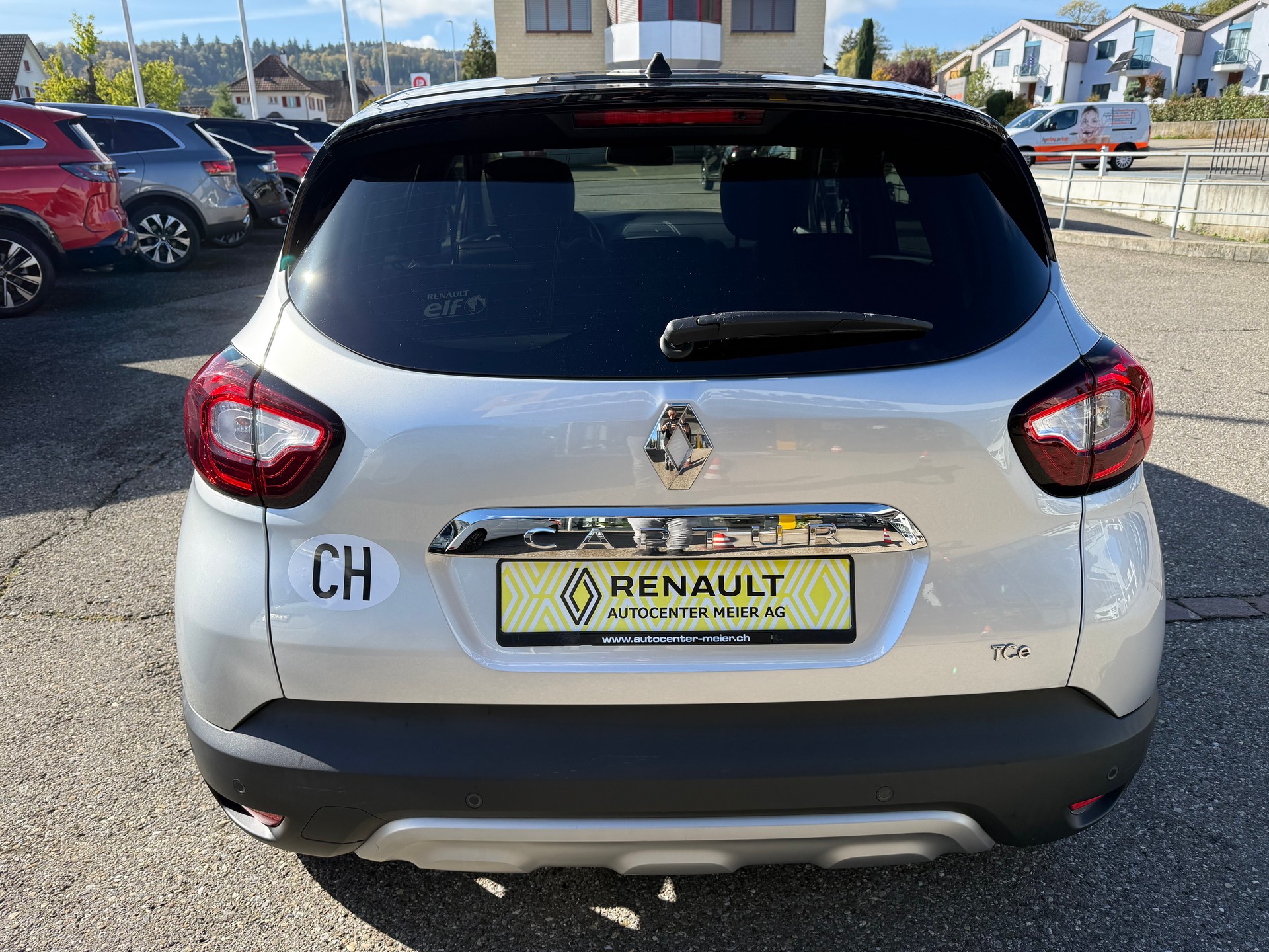 RENAULT Captur 1.2 T 16V Intens EDC-image-4