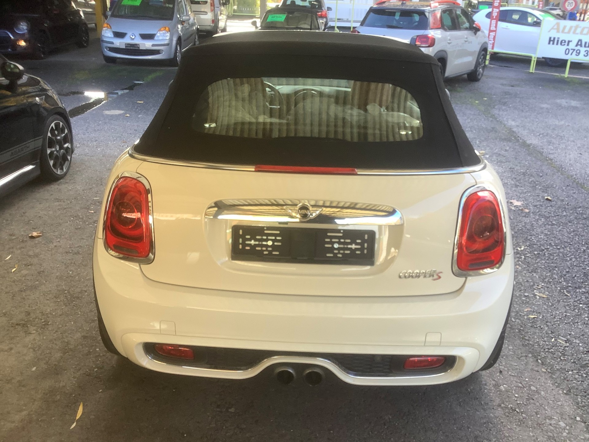 MINI Cooper S Cabriolet Steptronic-image-2