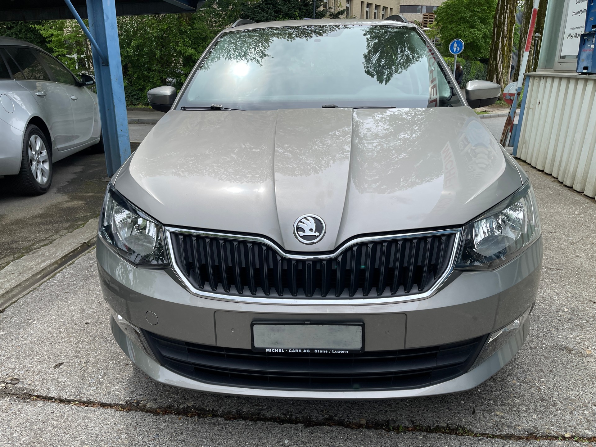 SKODA Fabia 1.2 TSI Ambition-image-4