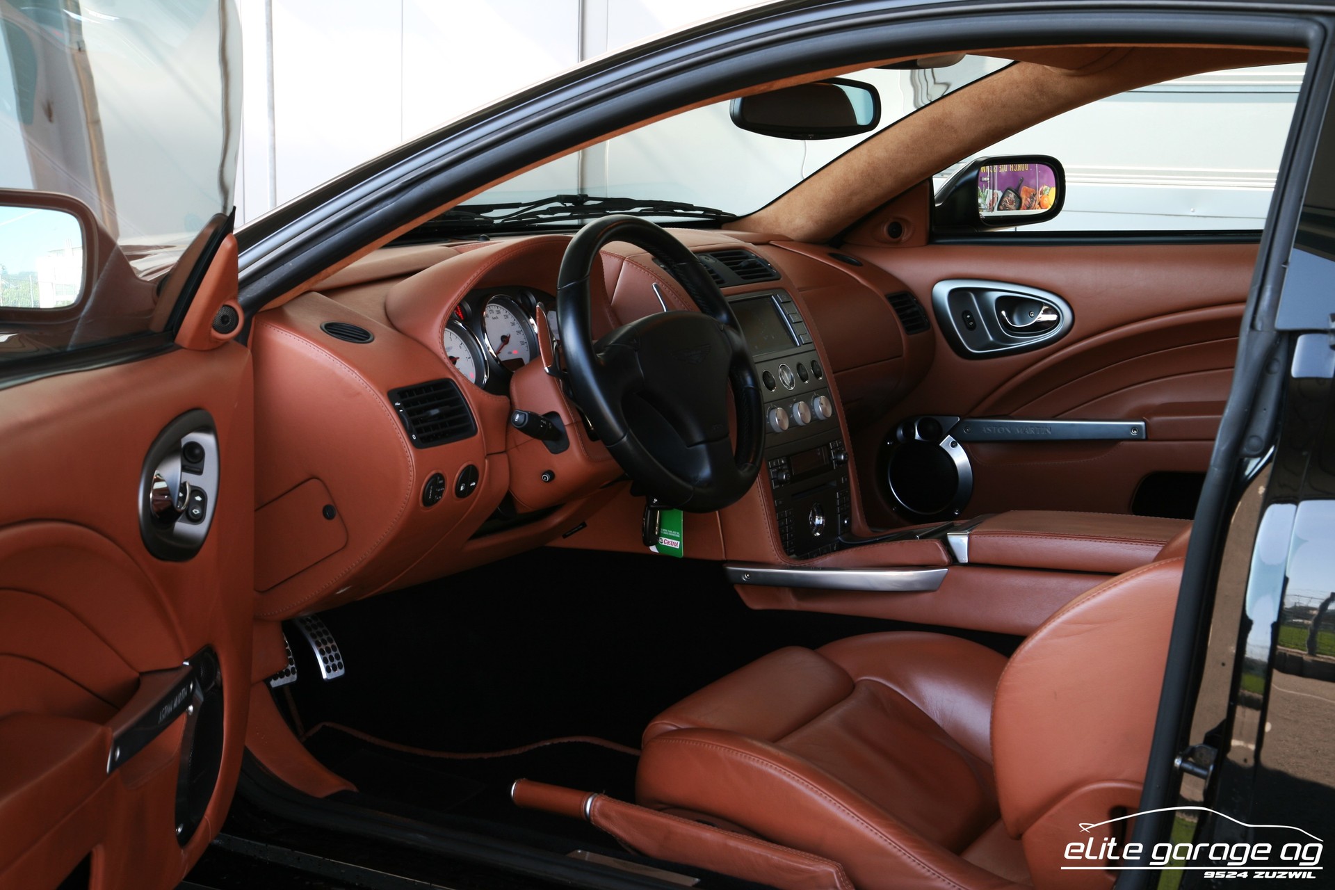 ASTON MARTIN Vanquish V12 S 5.9-48-image-13
