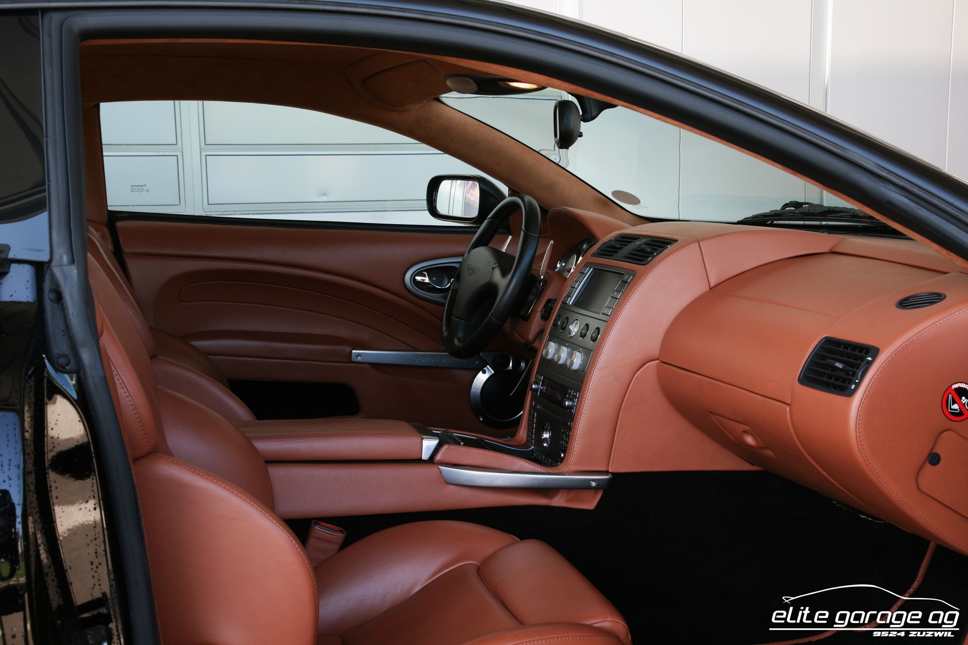 ASTON MARTIN Vanquish V12 S 5.9-48-image-15