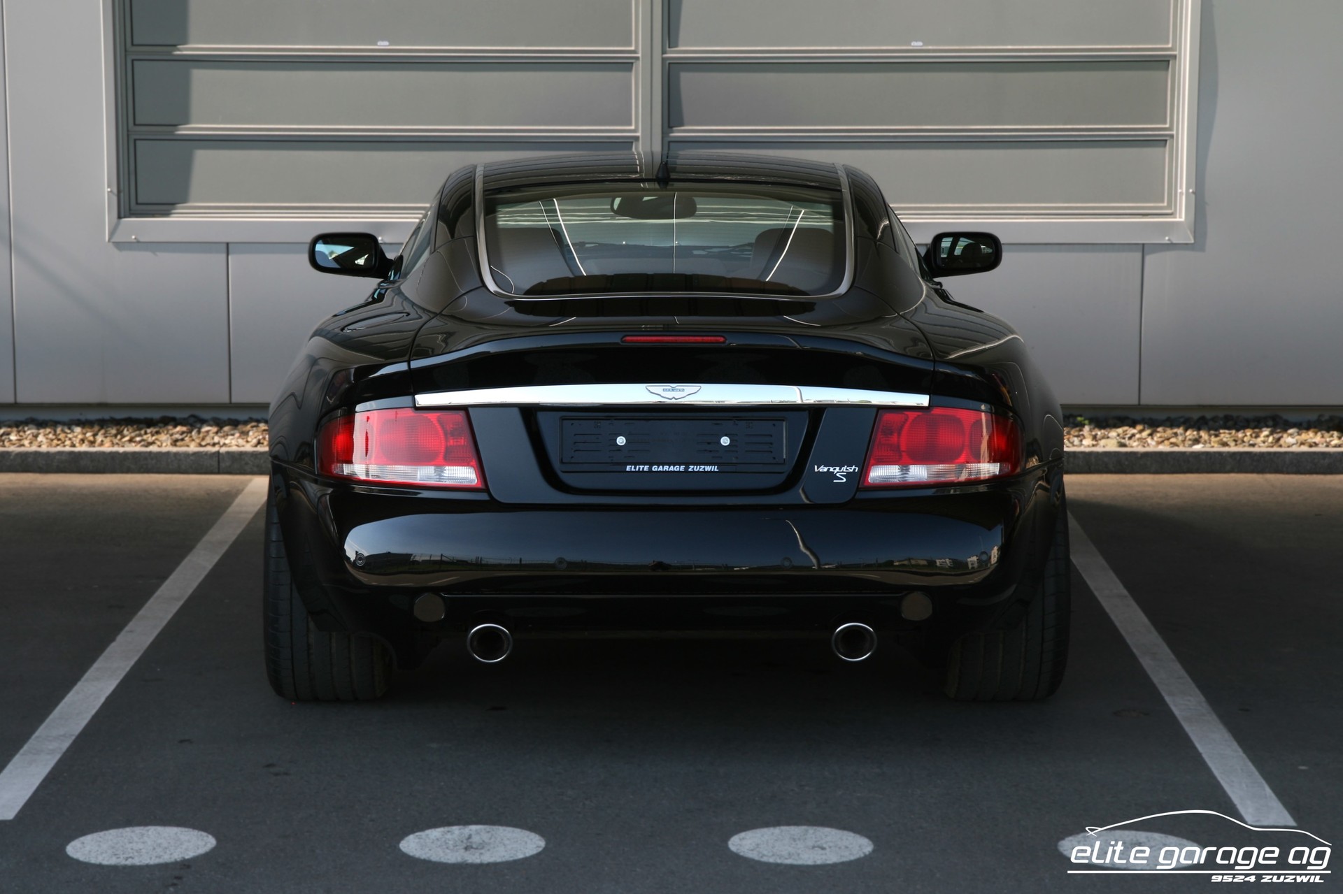 ASTON MARTIN Vanquish V12 S 5.9-48-image-3