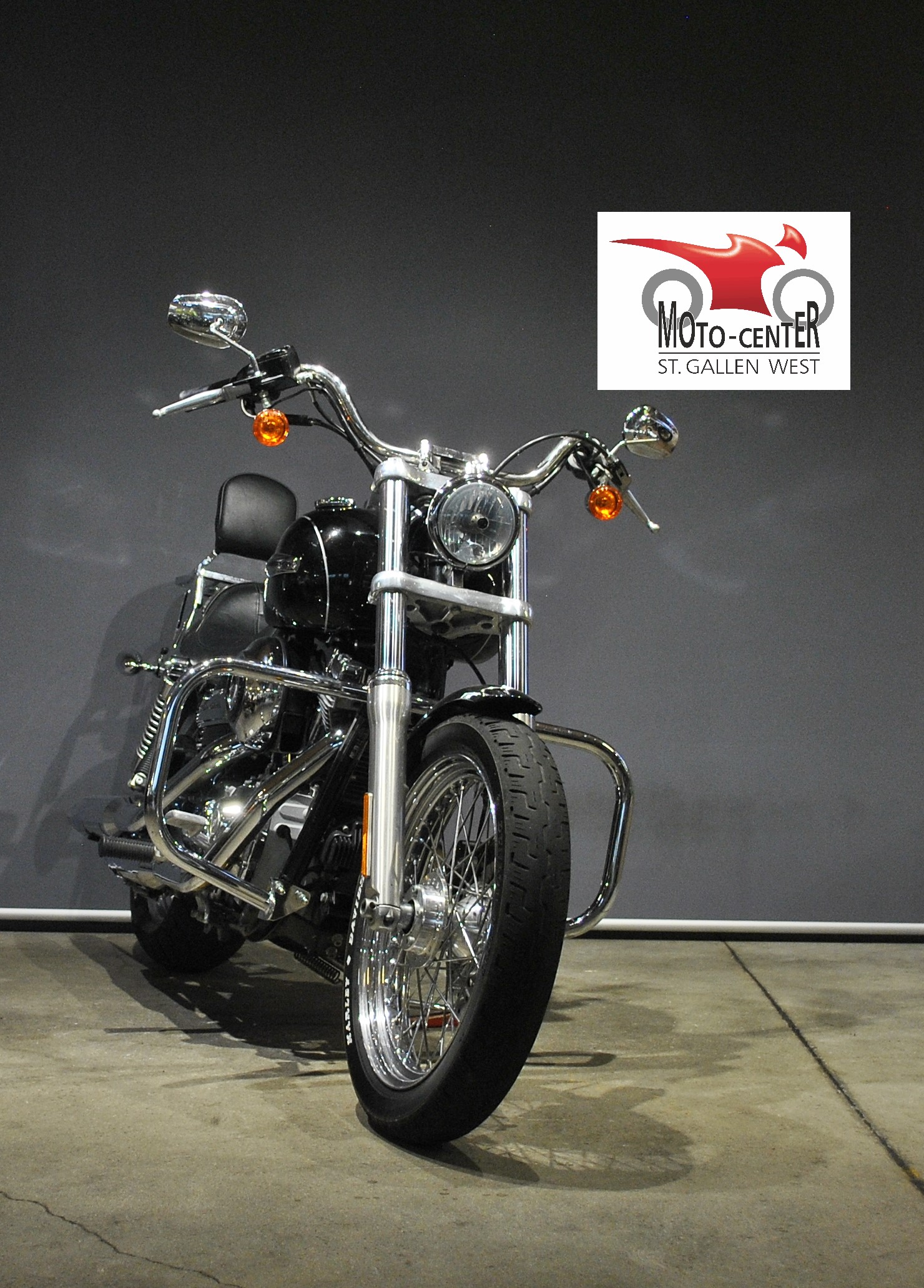 HARLEY-DAVIDSON FXDCI Dyna Super Glide Custom