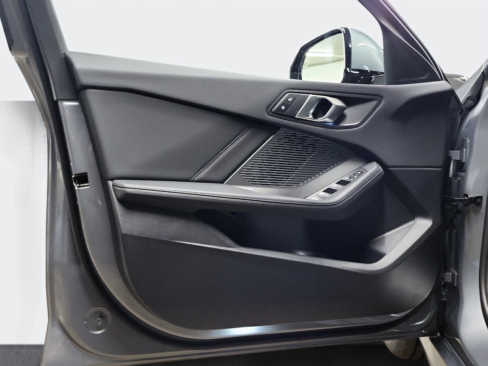 BMW 120d M Sport Steptronic-image-9